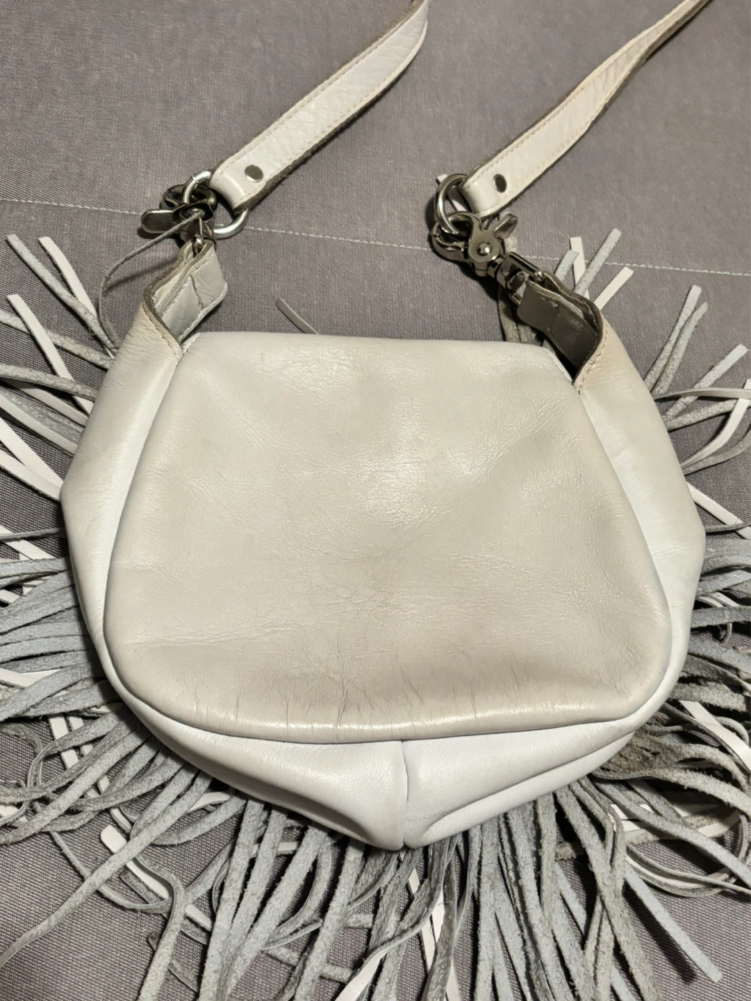 White Leather Fringe Crossbody Bag with Skull - photo 4