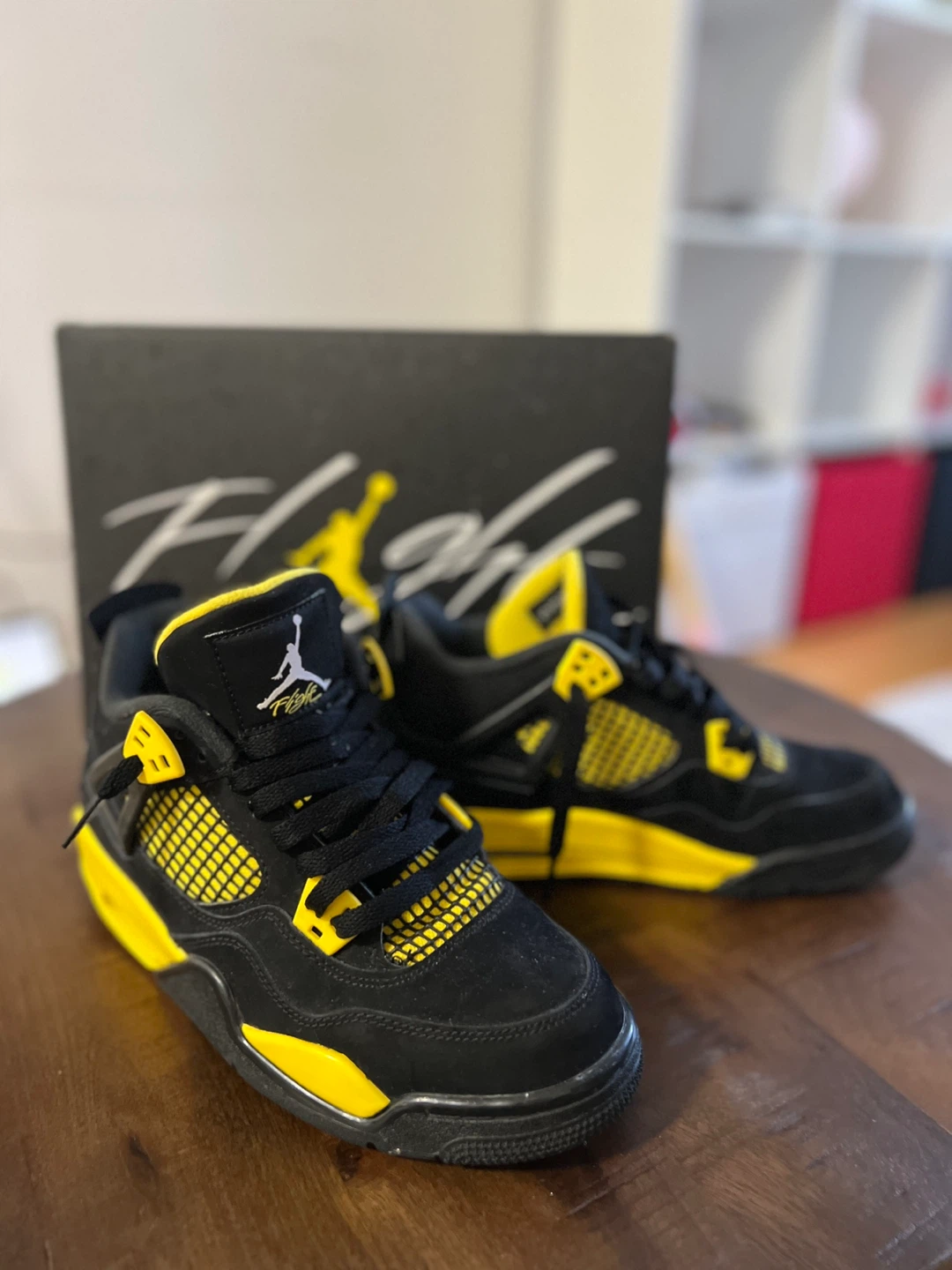 Jordan 4 'Lightning' Sneakers - Size 6Y - photo 4