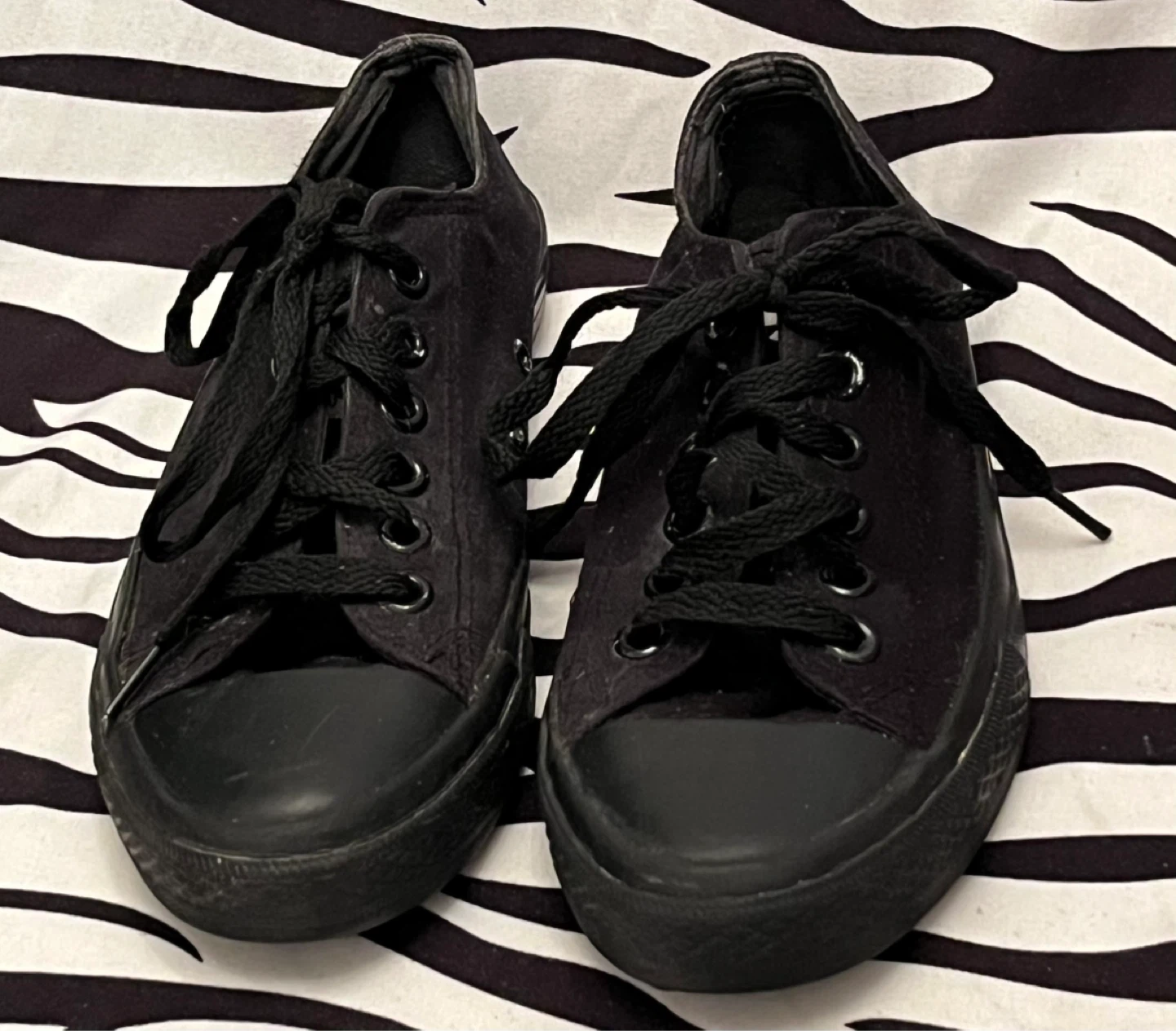 Black Coverse Women’s Size 6