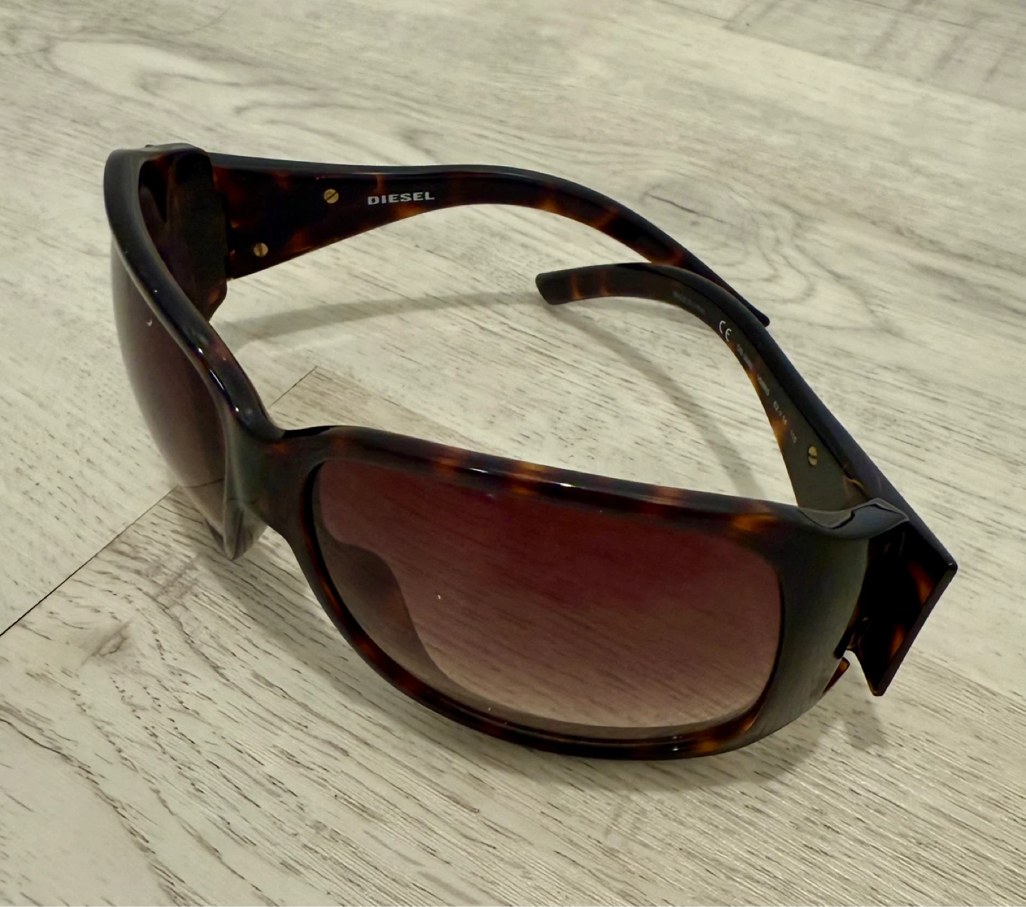 Diesel Tortoiseshell Sunglasses - photo 2