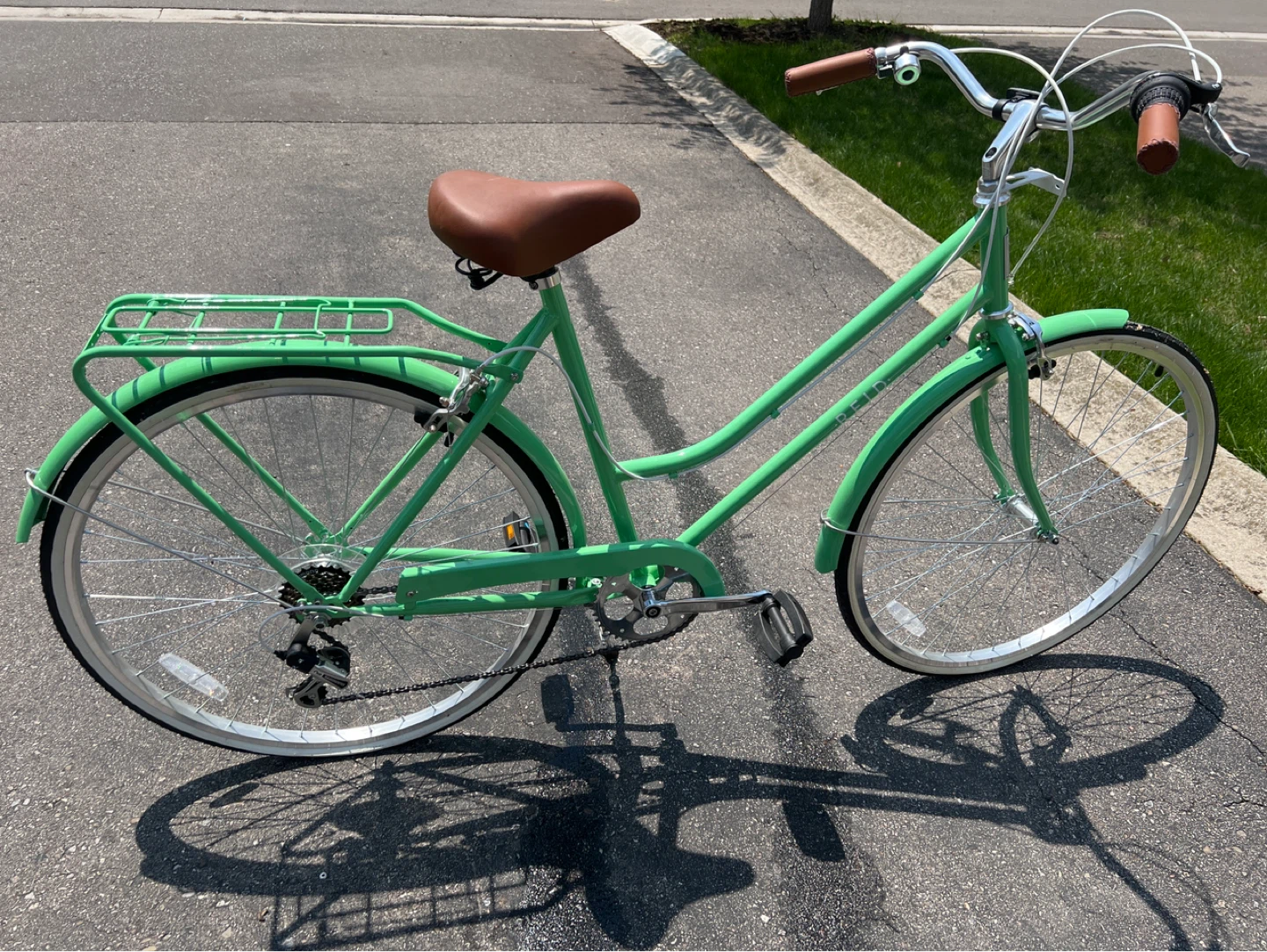 REID Women's Cruiser Bicycle