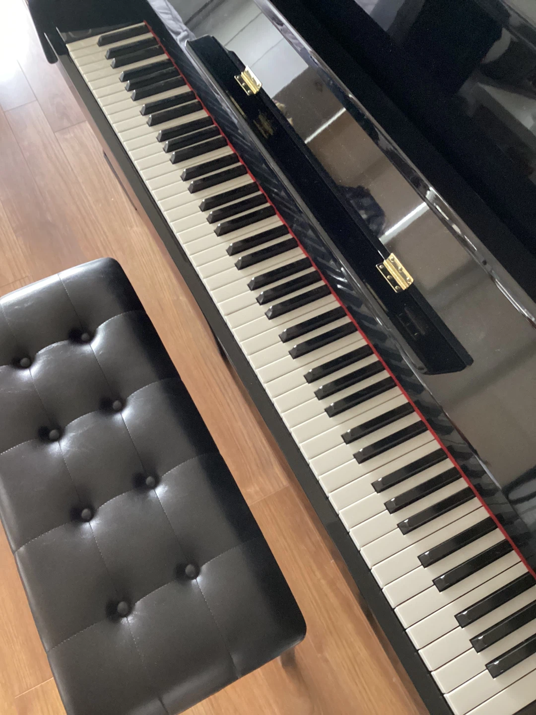 Yamaha Upright Piano with Bench - photo 2