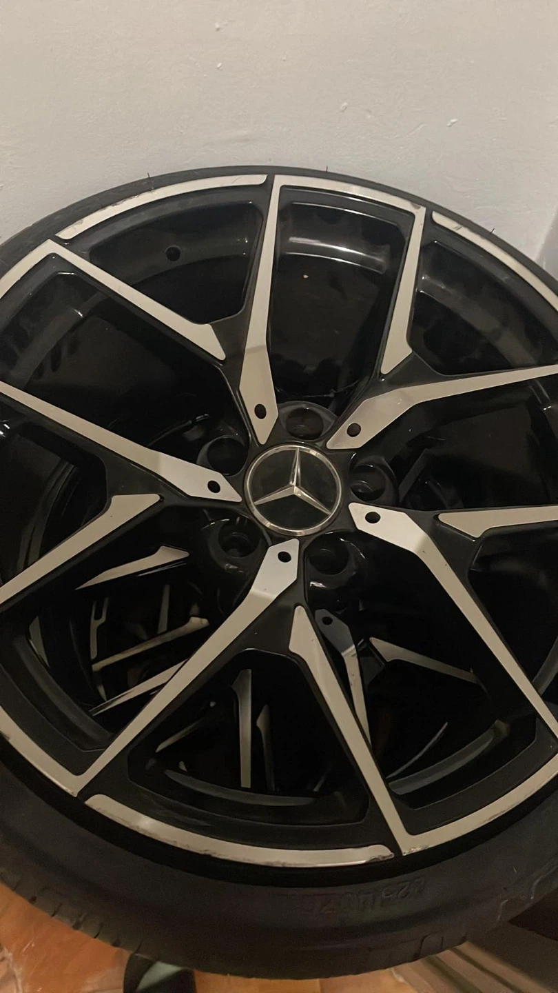 Mercedes-Benz Alloy Wheel
