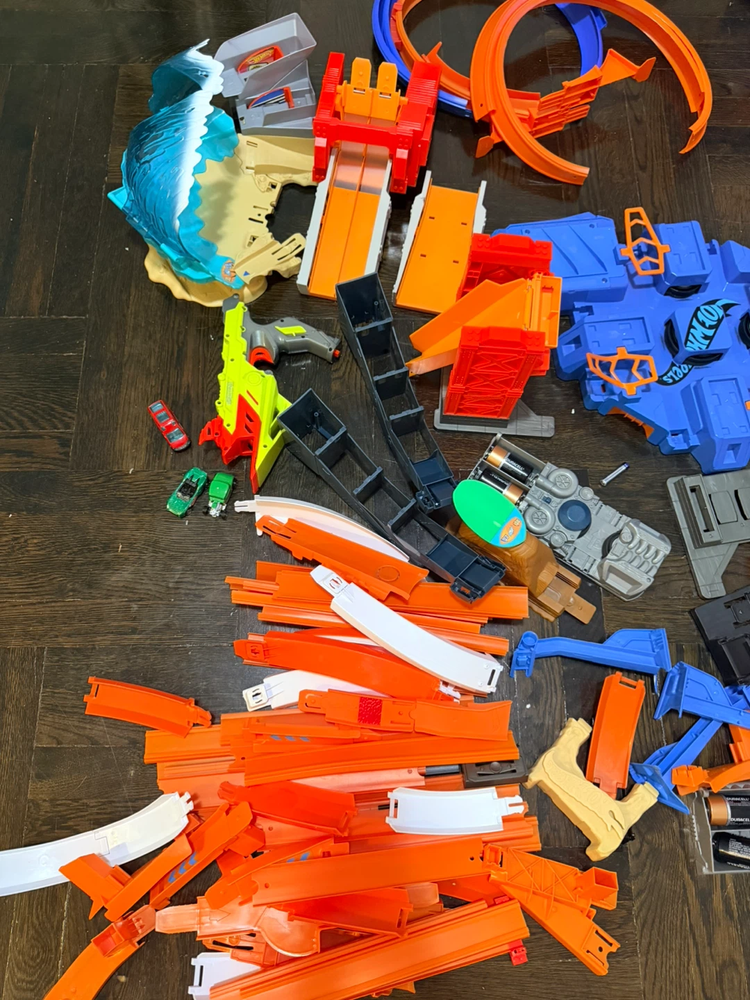 Hot Wheels Launchers and Tracks Builder Sets - photo 5