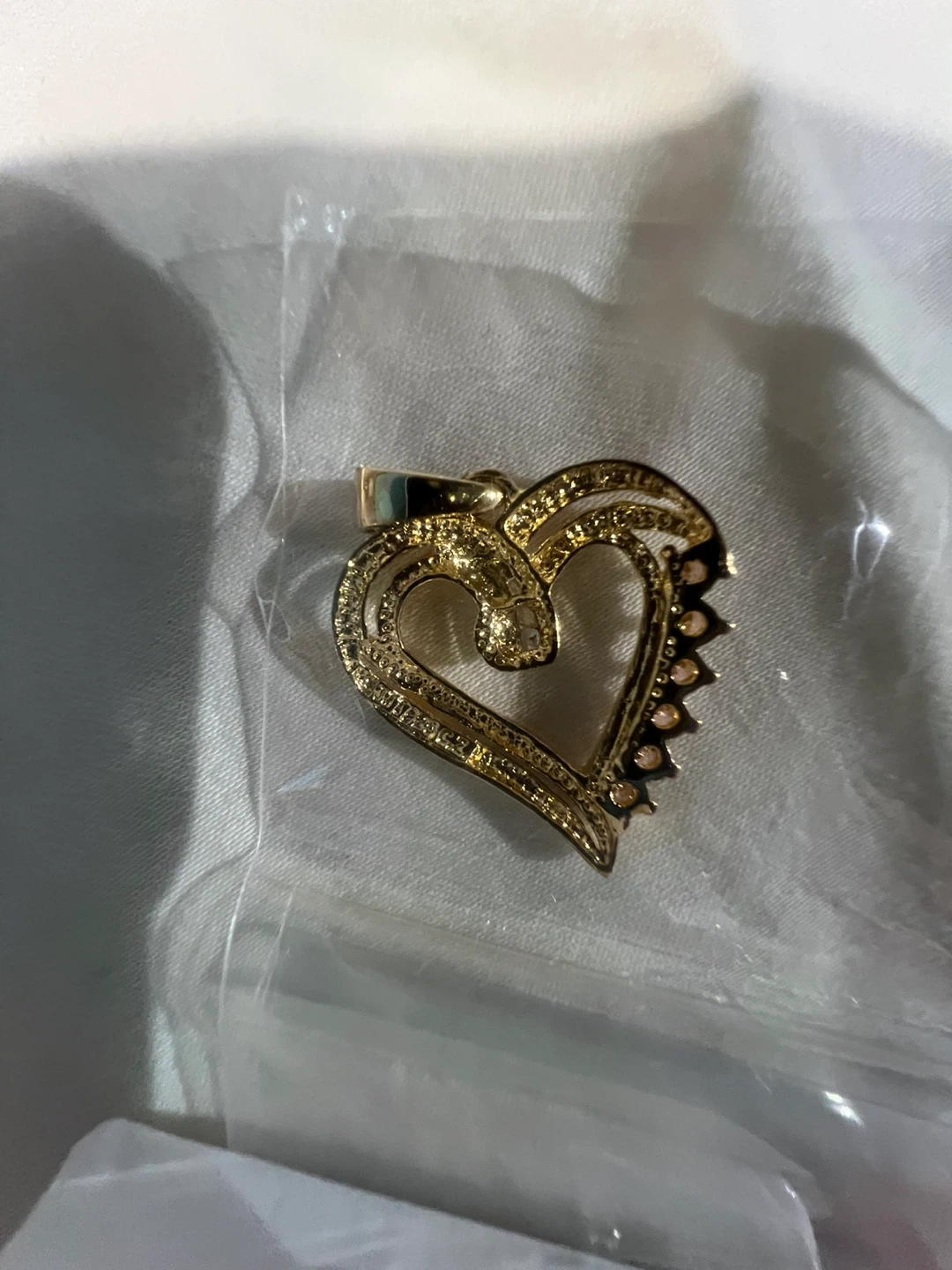 Heart Pendant with Pink Stones