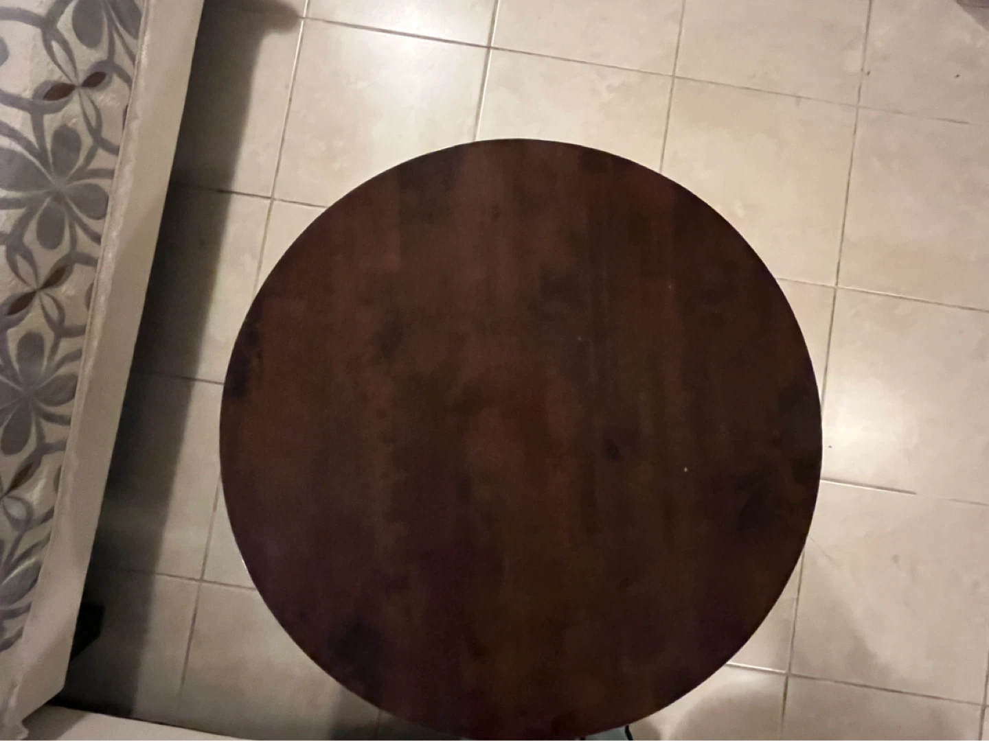 Dark Wood Round Coffee Table - photo 3