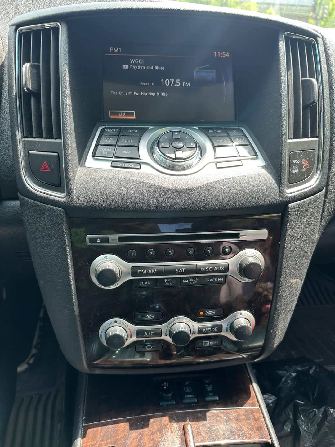 2011 White Nissan Maxima SV - photo 5