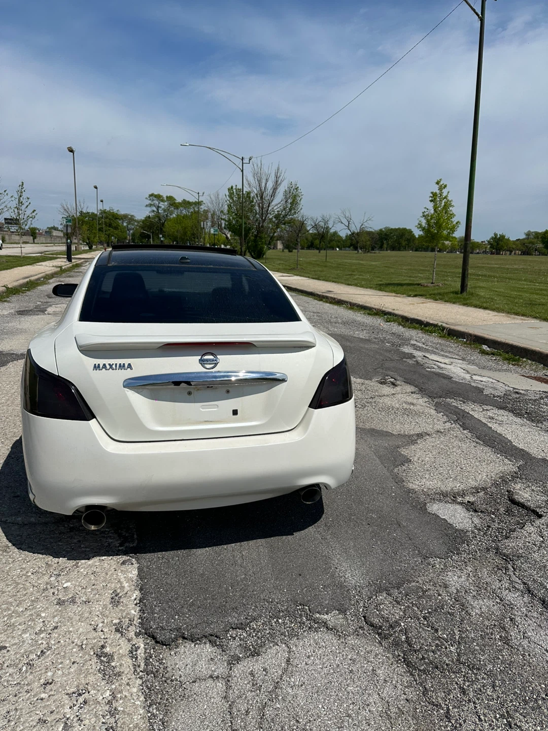 2011 White Nissan Maxima SV - photo 4