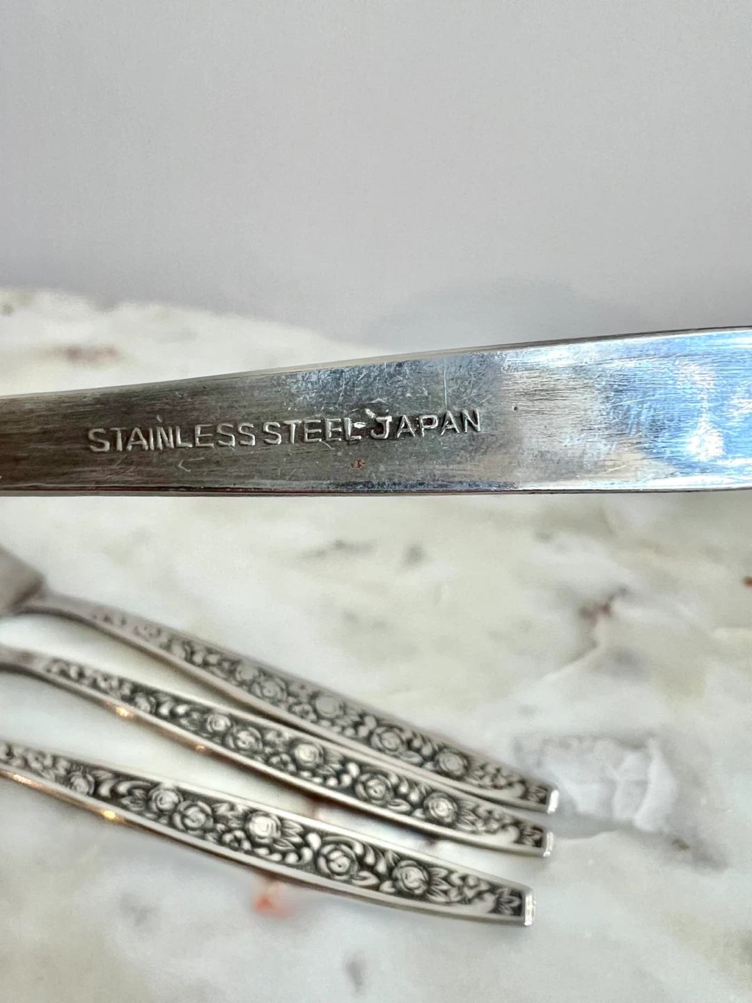 Set of 4 Stainless Steel Butter Knives/Fish Knives - photo 2