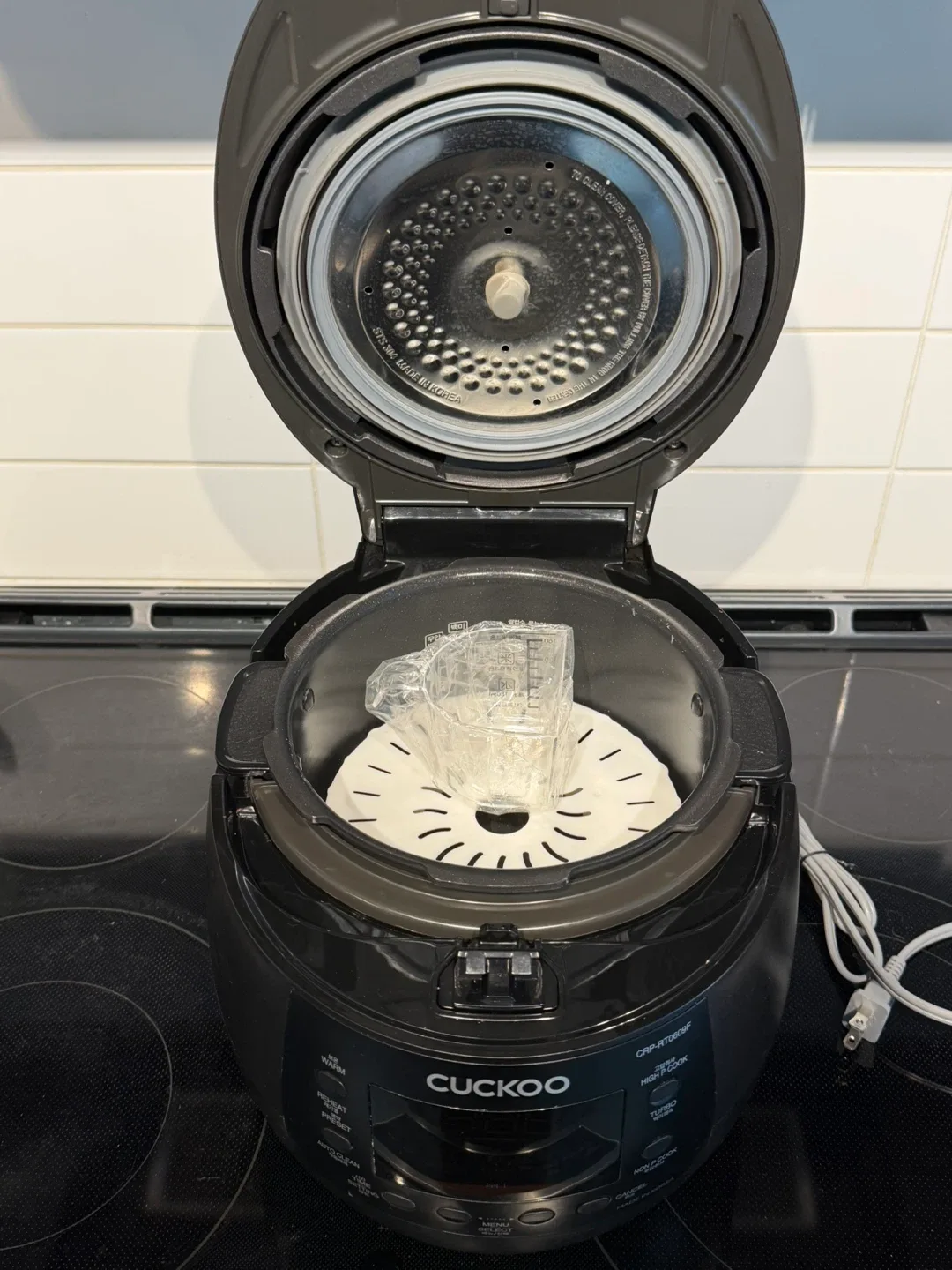 CUCKOO Rice Cooker - photo 2