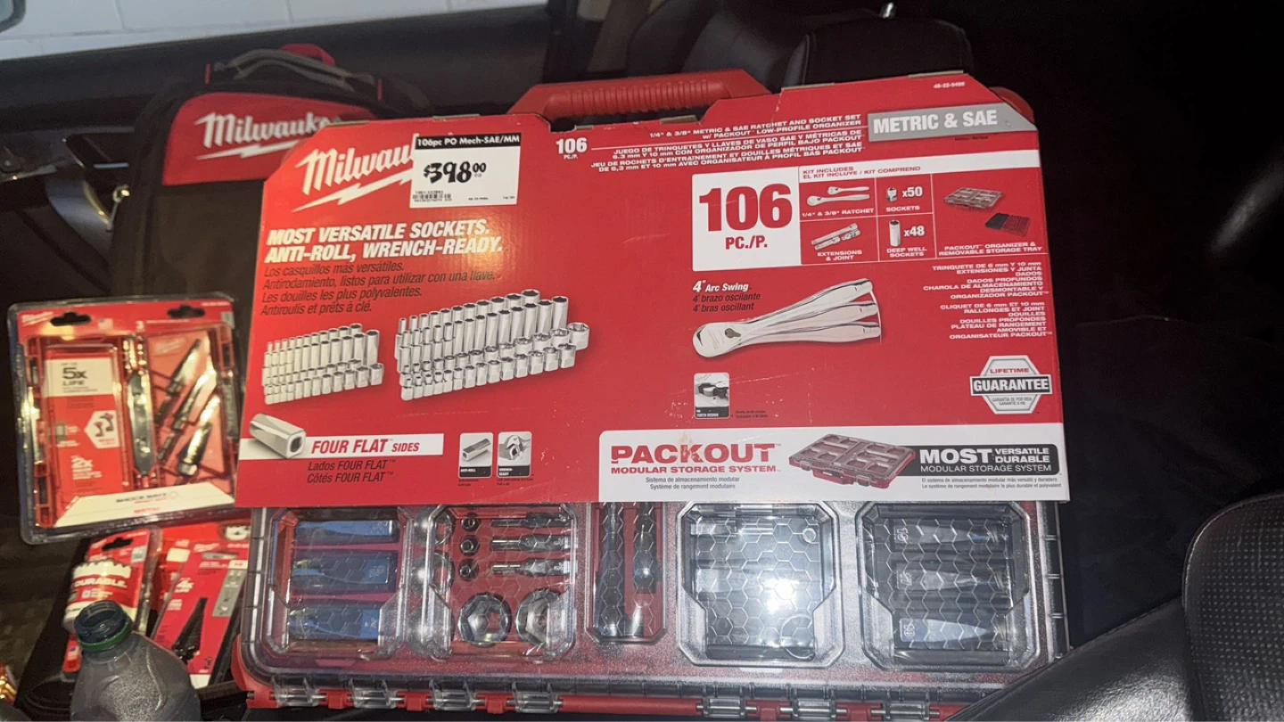Milwaukee Wrench socket  106 paces