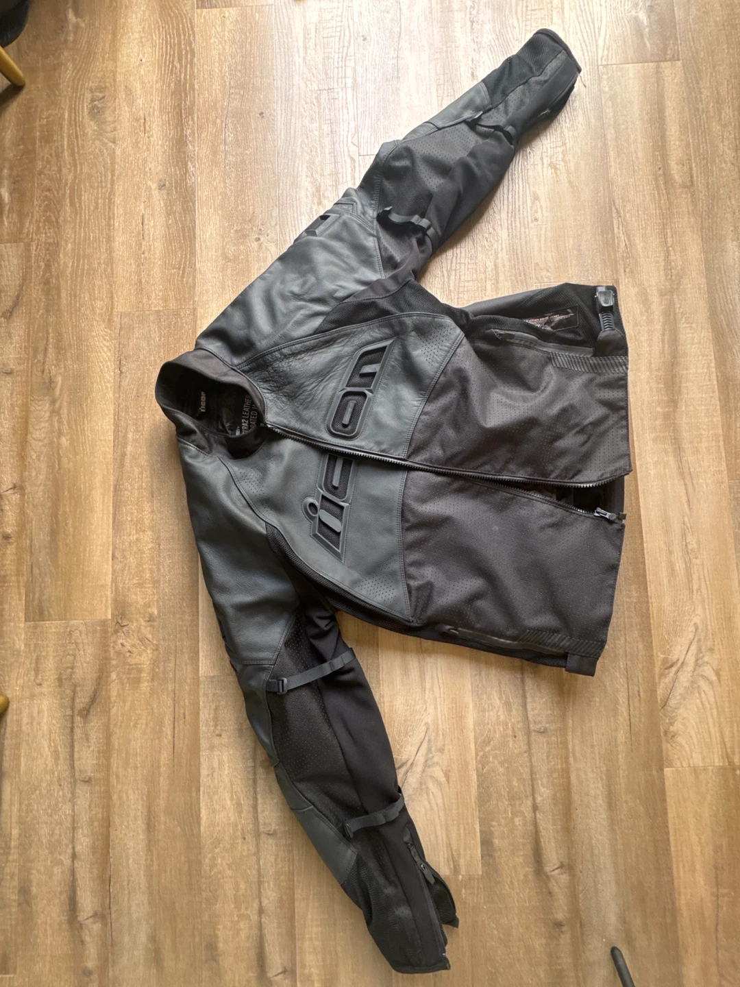 ICON Contra 2 Leather Perforated Riding Jacket XL - photo 3