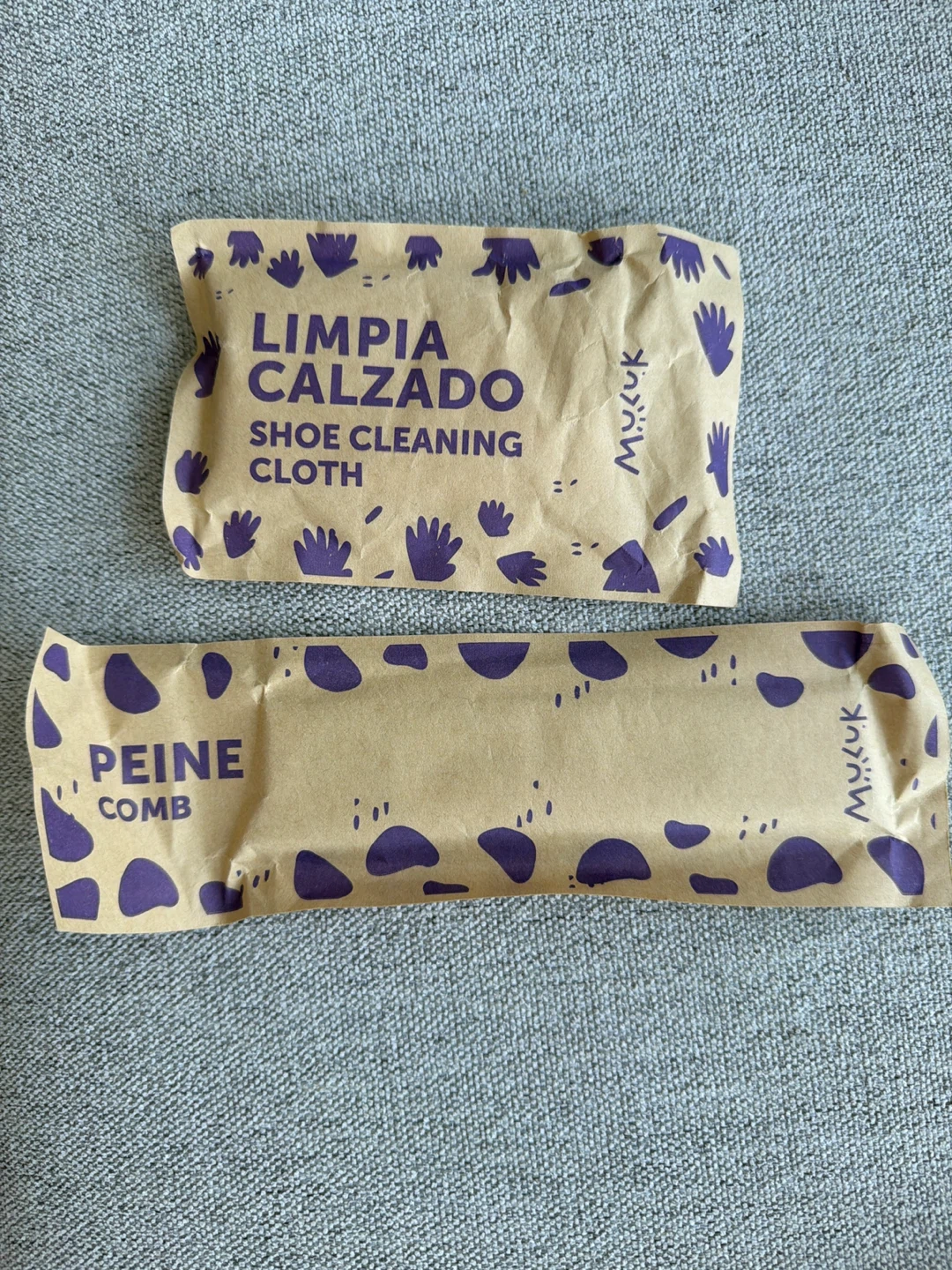 Myuk Shoe Cleaning Cloth and Comb Set