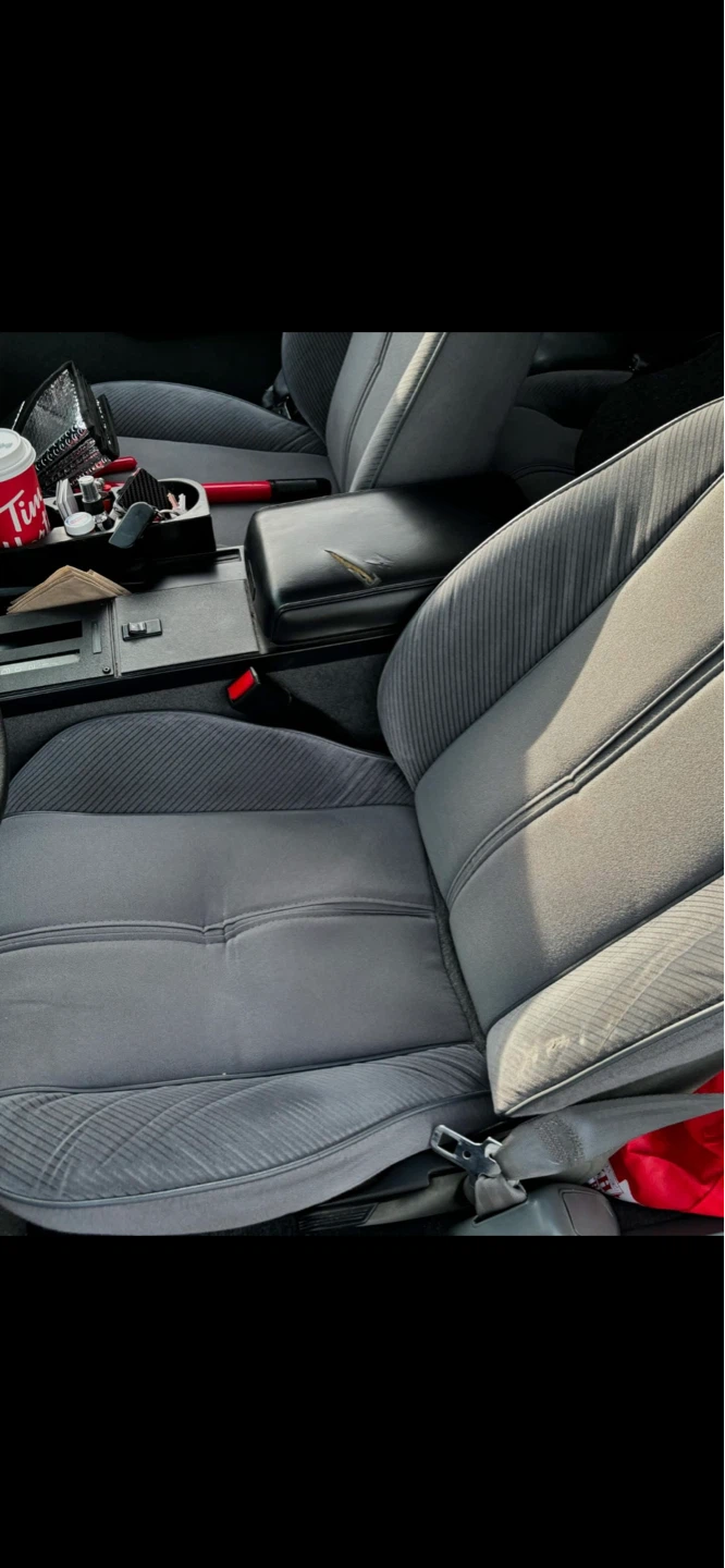 1986 Red Chevrolet Camaro V6 - photo 5