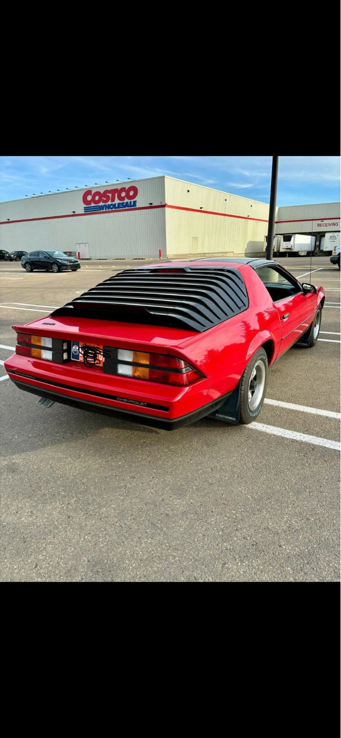 1986 Red Chevrolet Camaro V6 - photo 2
