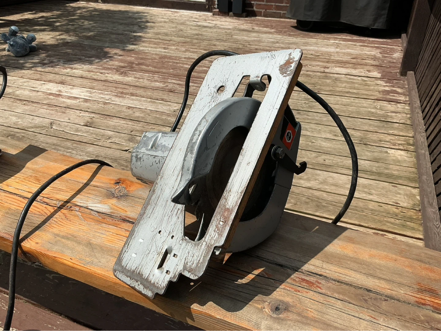 CHEAP CHEAP CHEAP Black & Decker 7 1/4" Circular Saw - photo 4