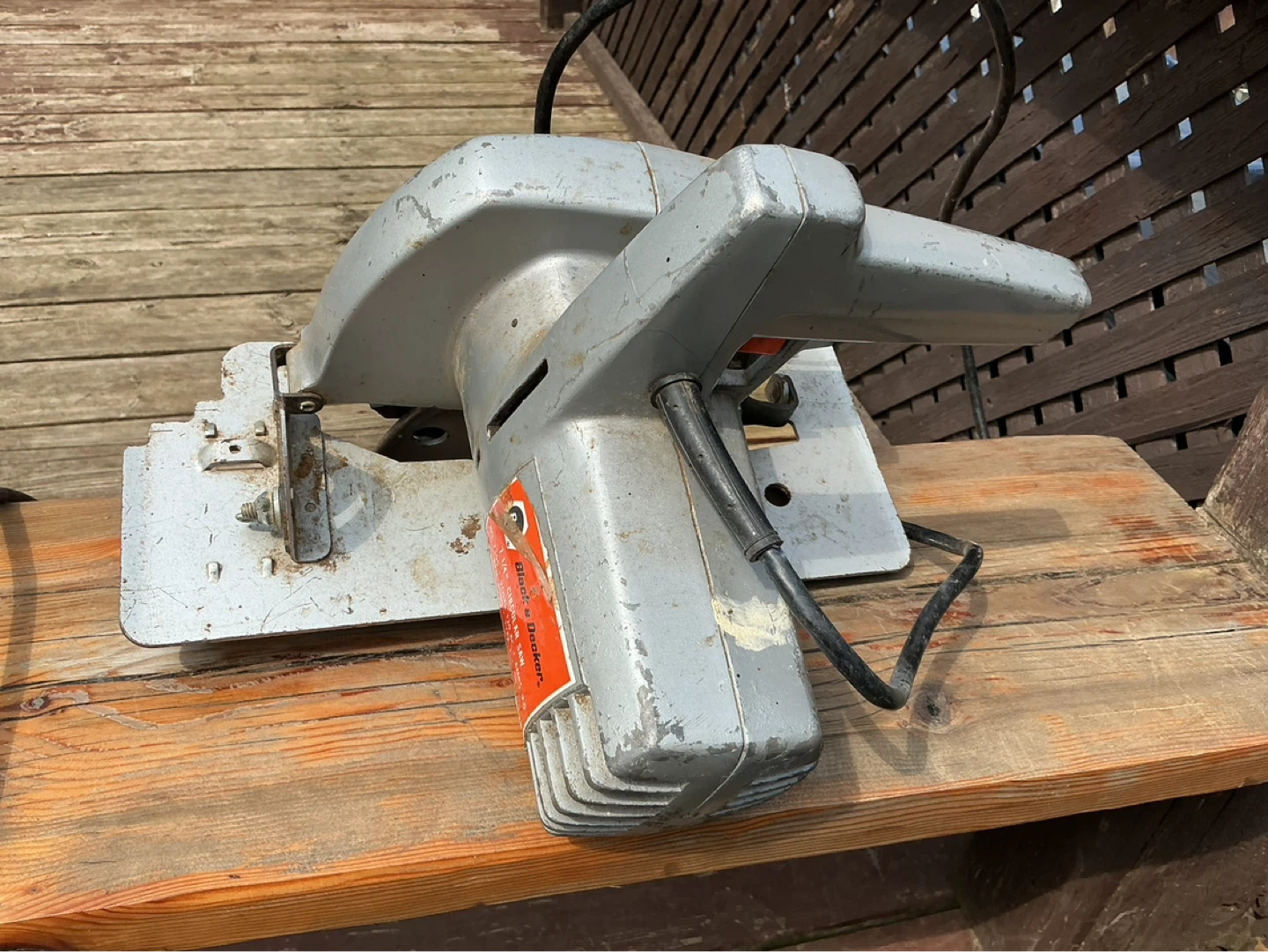 CHEAP CHEAP CHEAP Black & Decker 7 1/4" Circular Saw - photo 2