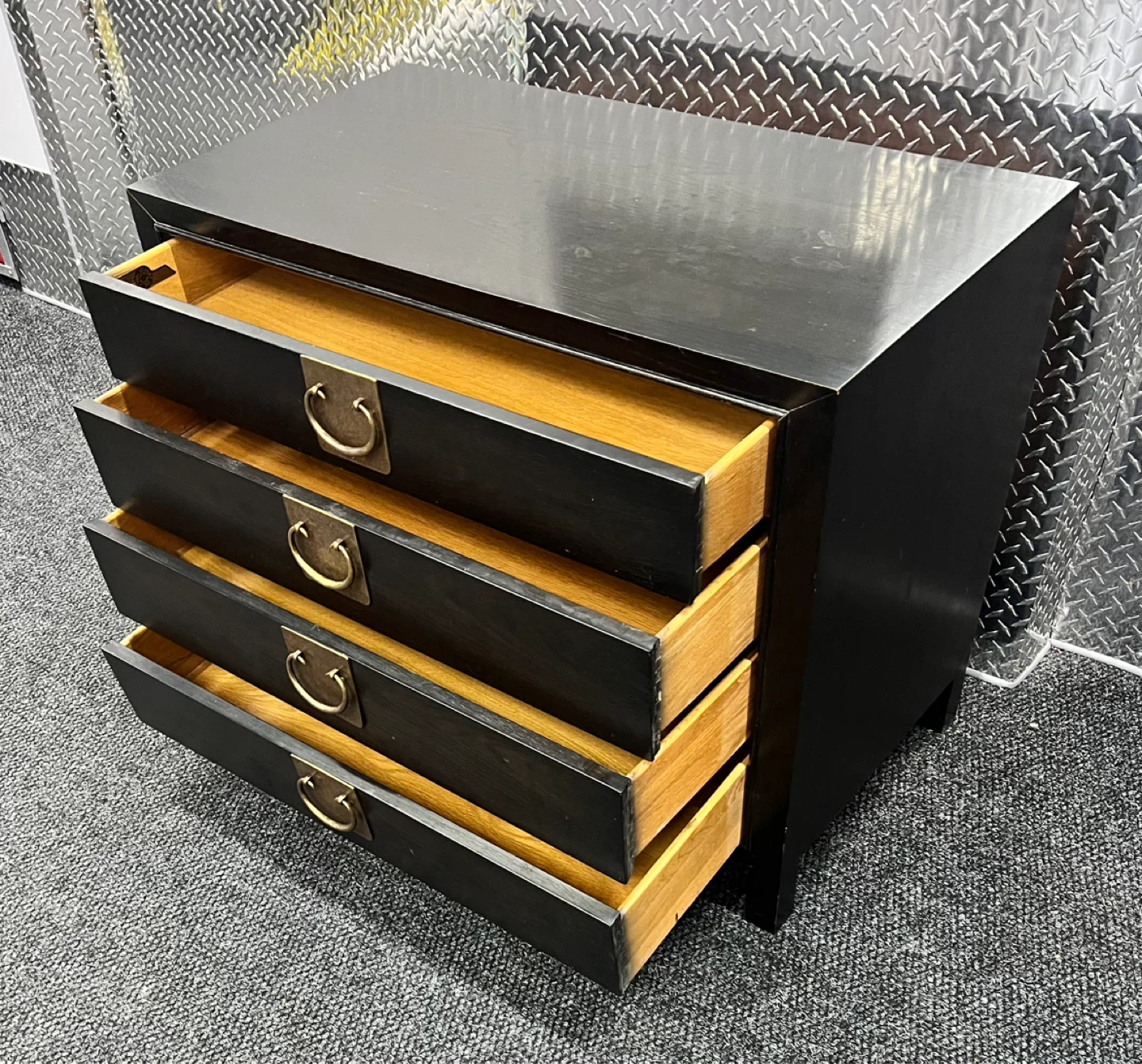 John Stuart Inc. 4-Drawer Dresser Free Delivery 🚚 NYC & NJ - photo 4
