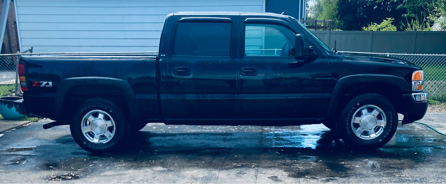 Black GMC Sierra 1500 Z71 Off-Road Pickup Truck - photo 3