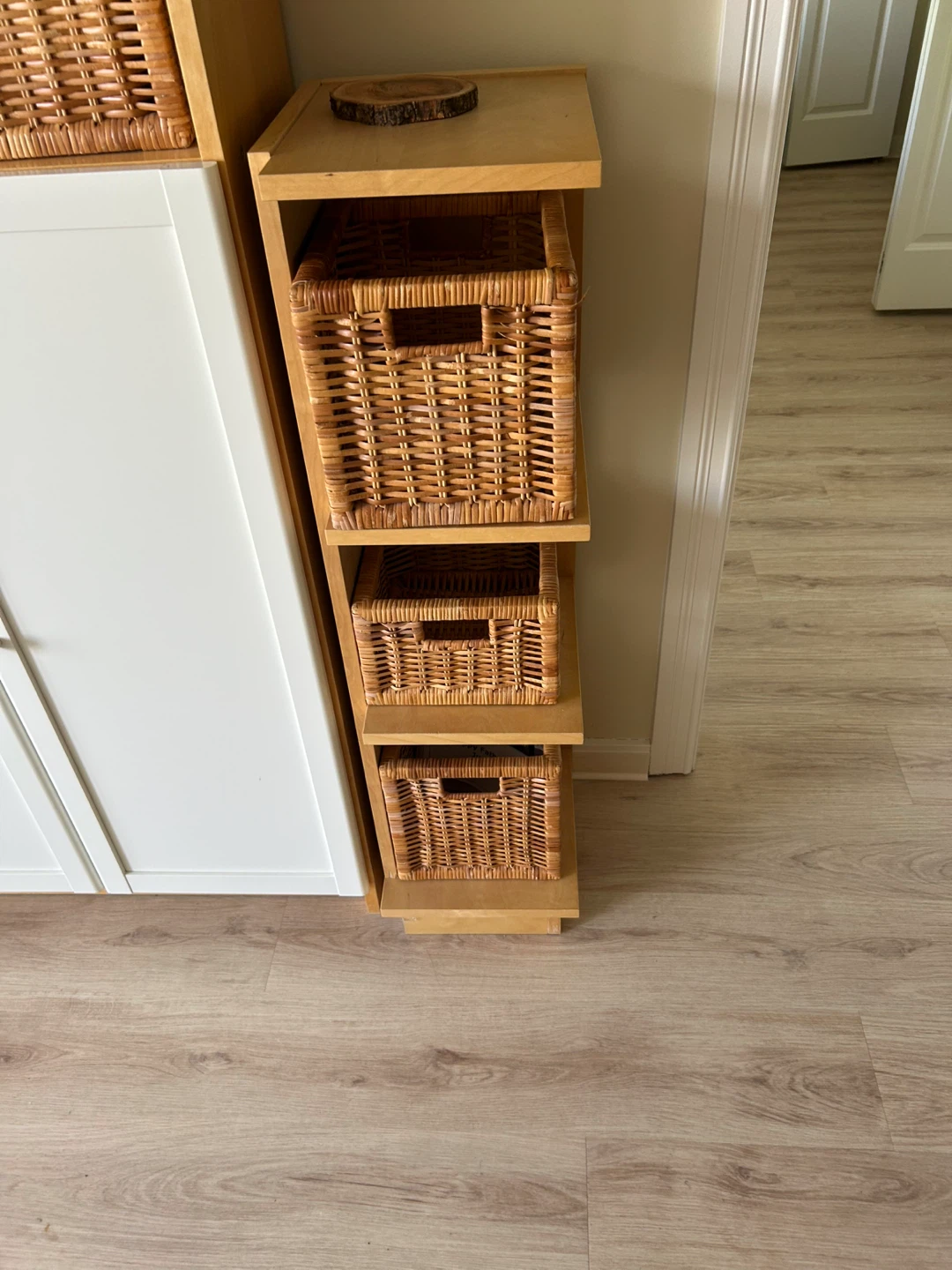 Wooden Narrow Shelf Unit with Wicker Baskets