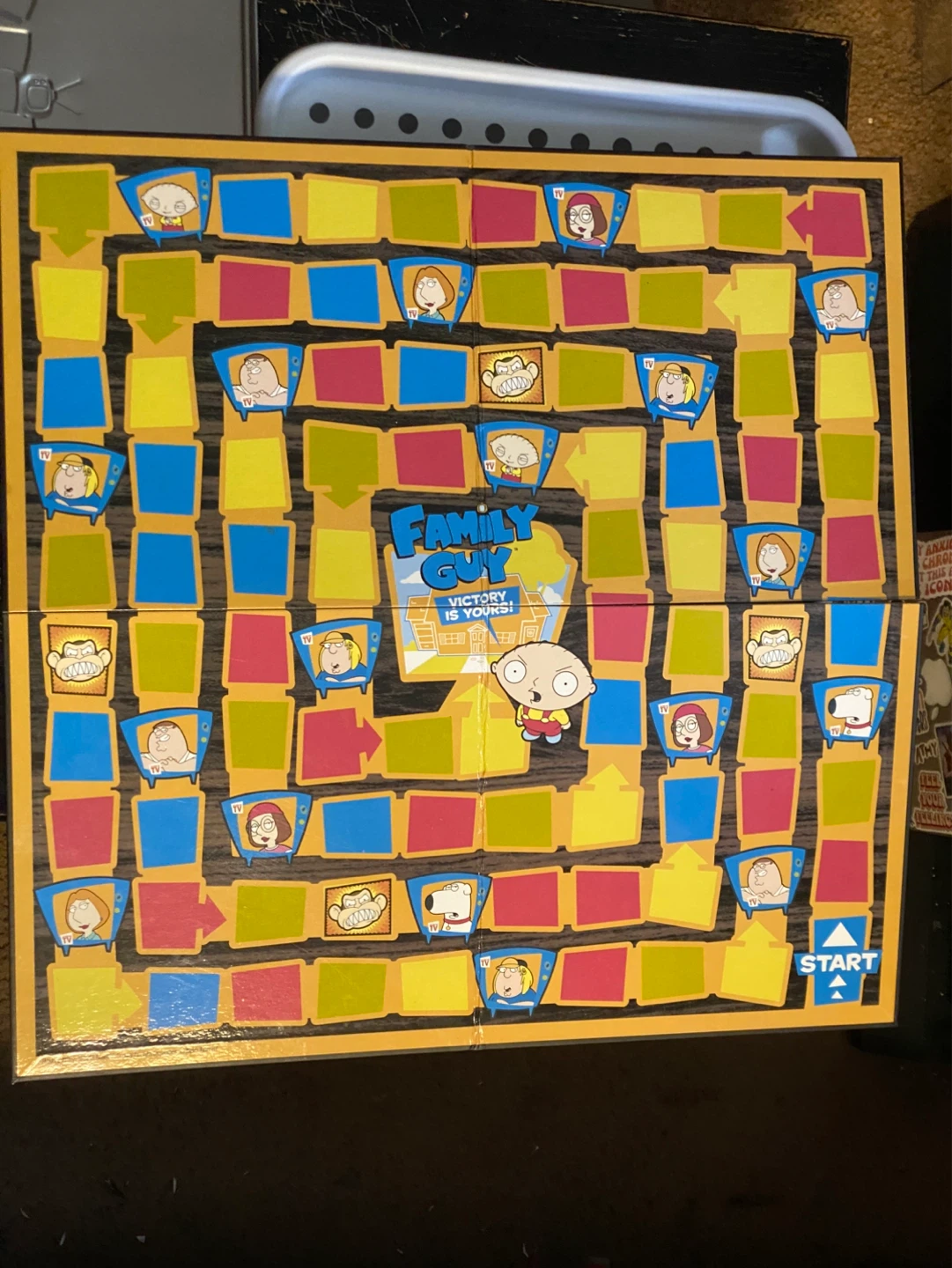 Family Guy Trivia Board Game - photo 4