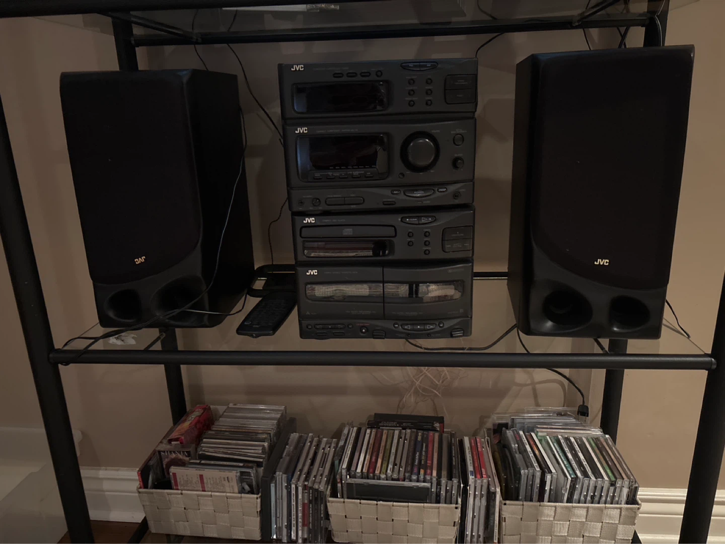 JVC Stereo System with Speakers