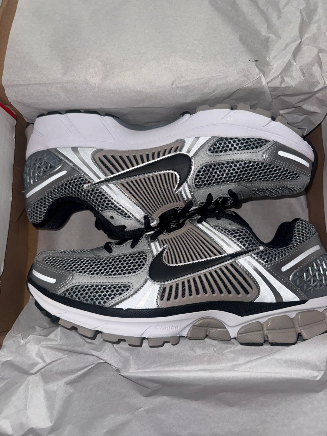 Nike Zoom Vomero 5 Men's Running Shoes Metallic Silver Black