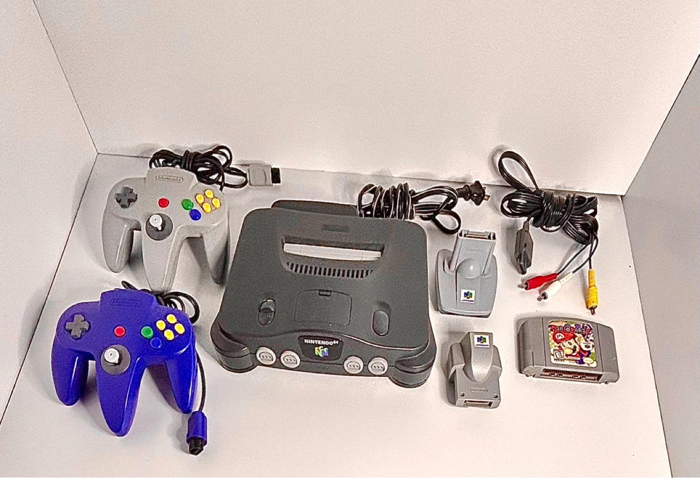 Nintendo 64 Console with 2 Controllers and Games
