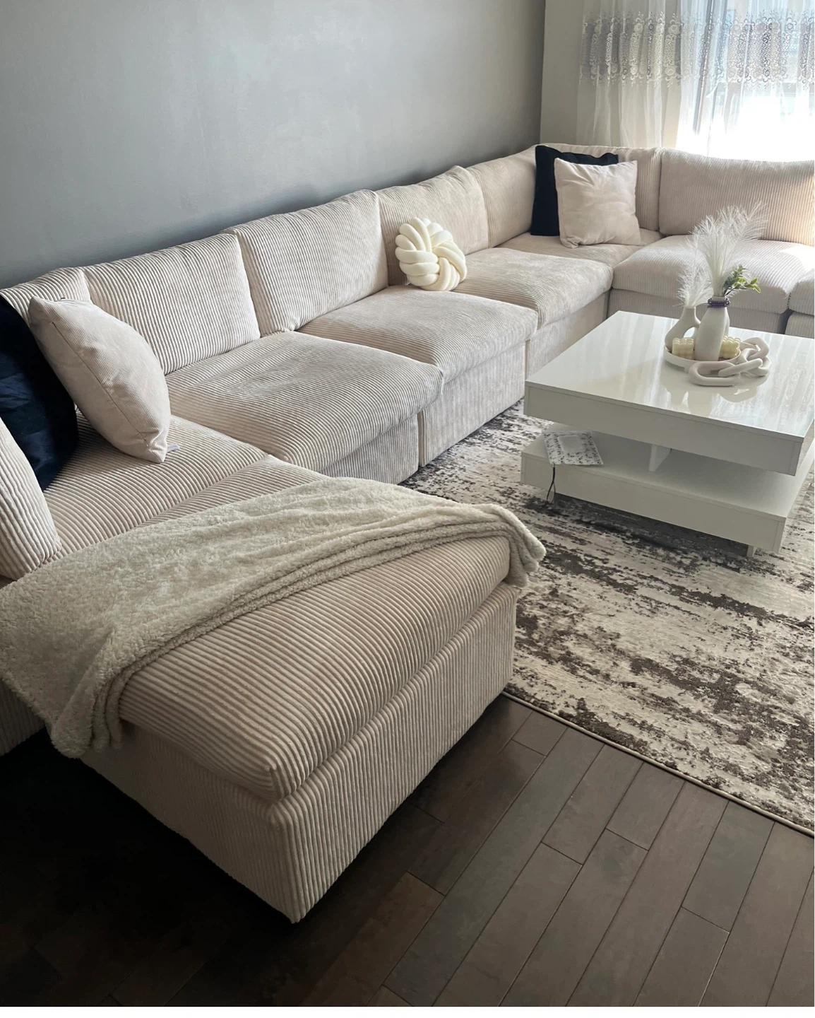 White Coffee Table - photo 2