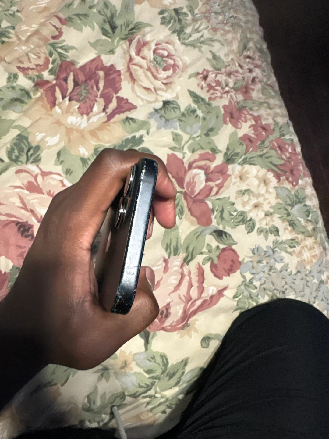 Apple iPhone 15 - Dark Grey - photo 4