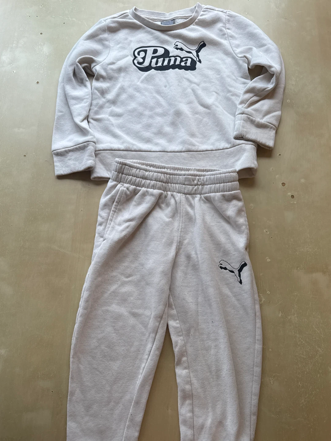 Girls ruffle pants and sweatshirt set - photo 3
