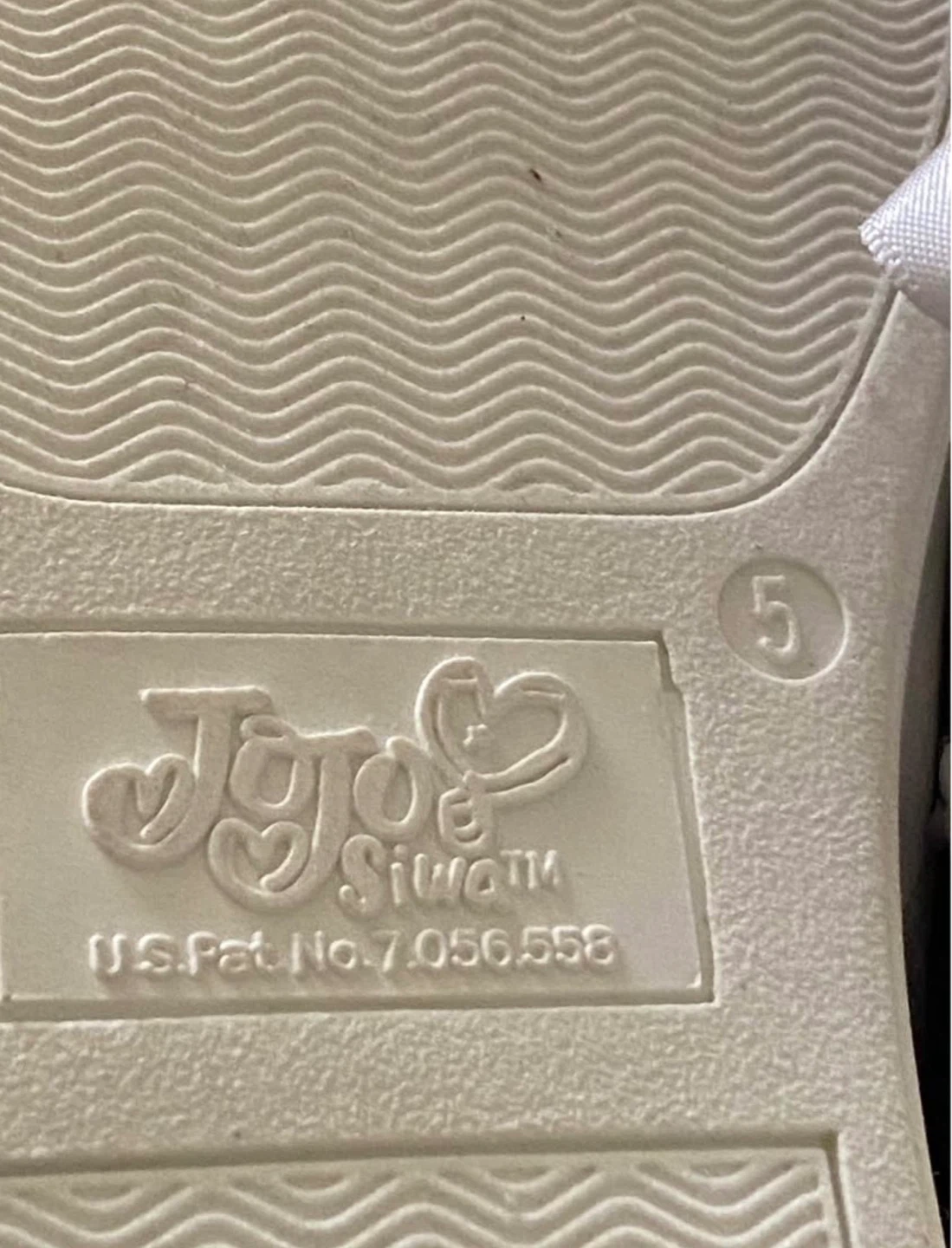 JoJo Siwa White Glitter Bow Sneakers - Size 5 - photo 5