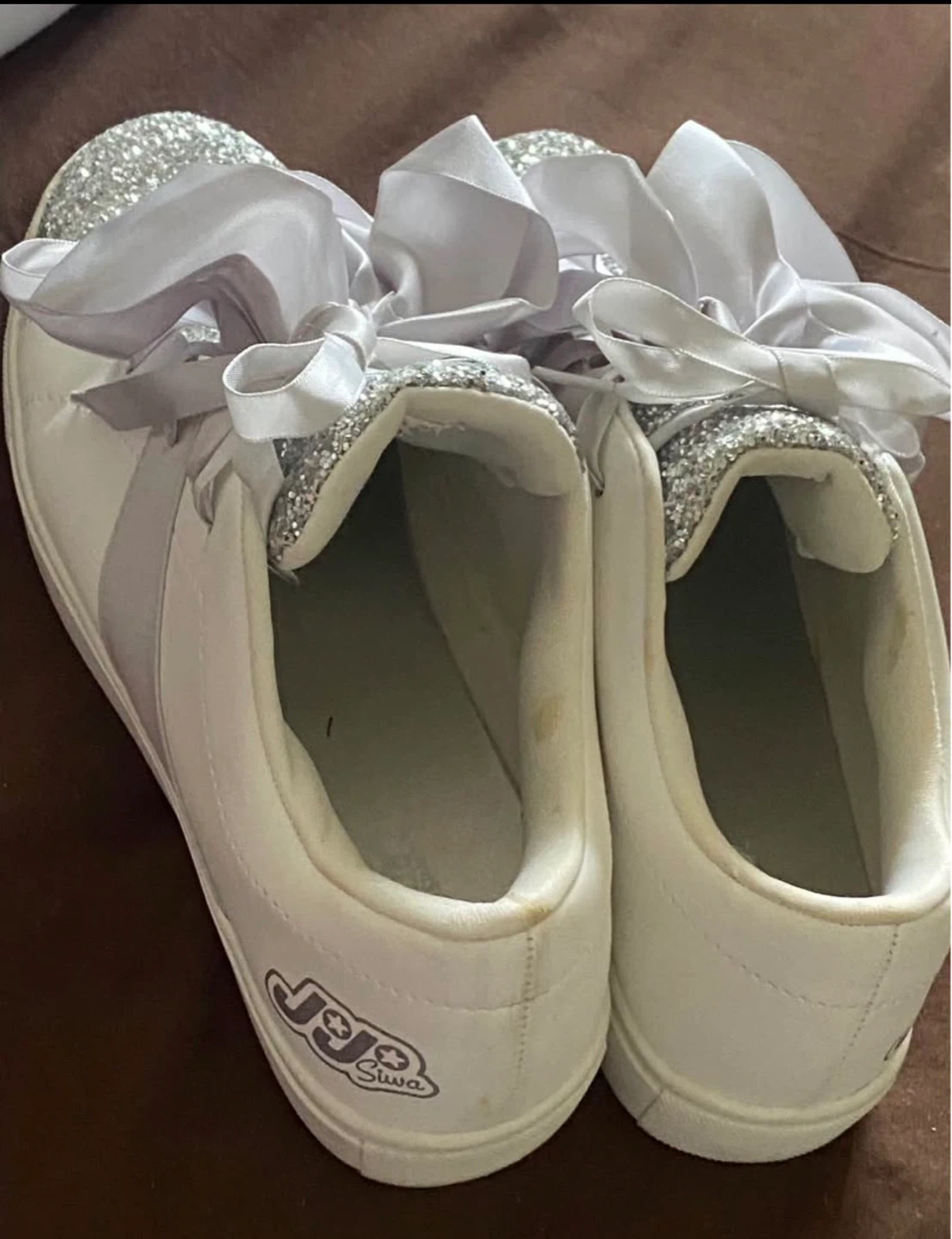 JoJo Siwa White Glitter Bow Sneakers - Size 5 - photo 2