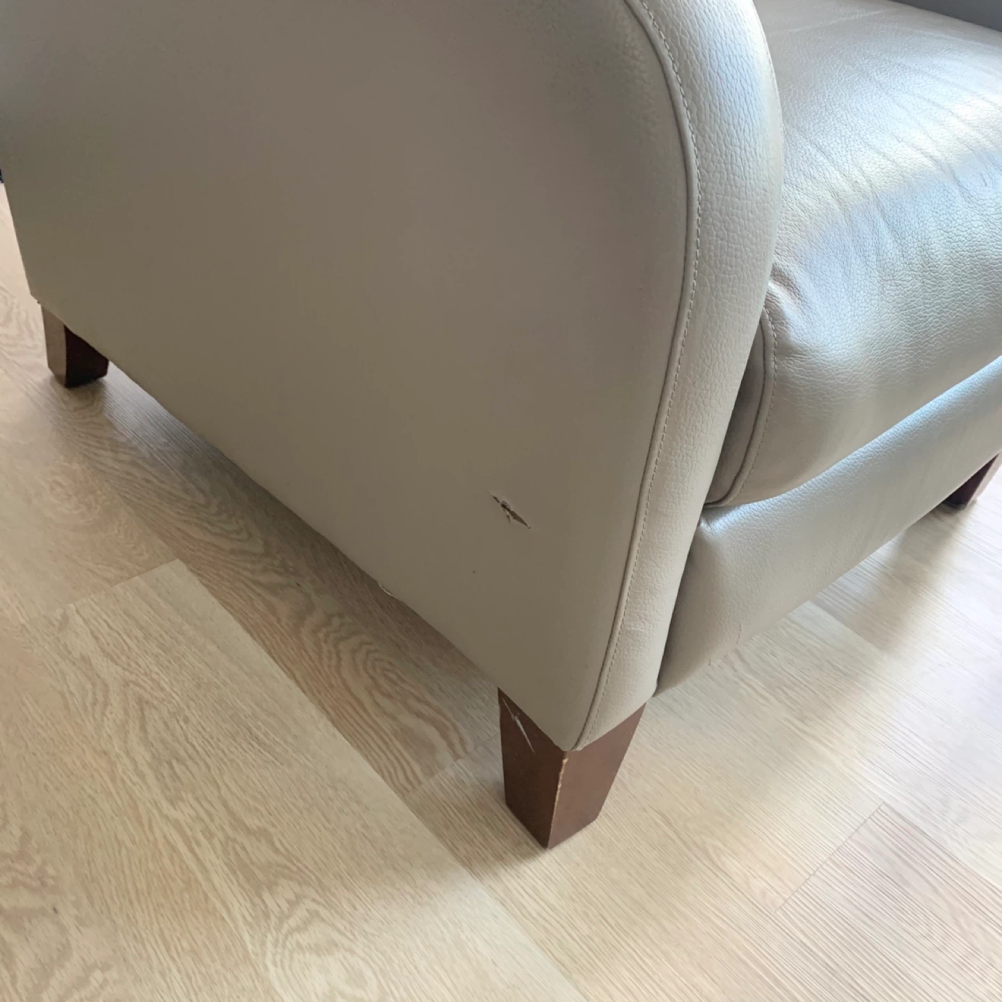 Light Beige Leather Recliner Chair - photo 5