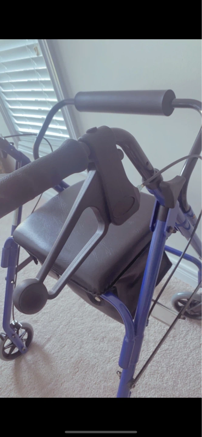 Drive 4-Wheel Folding Aluminum Rollator Walker with Seat - photo 3