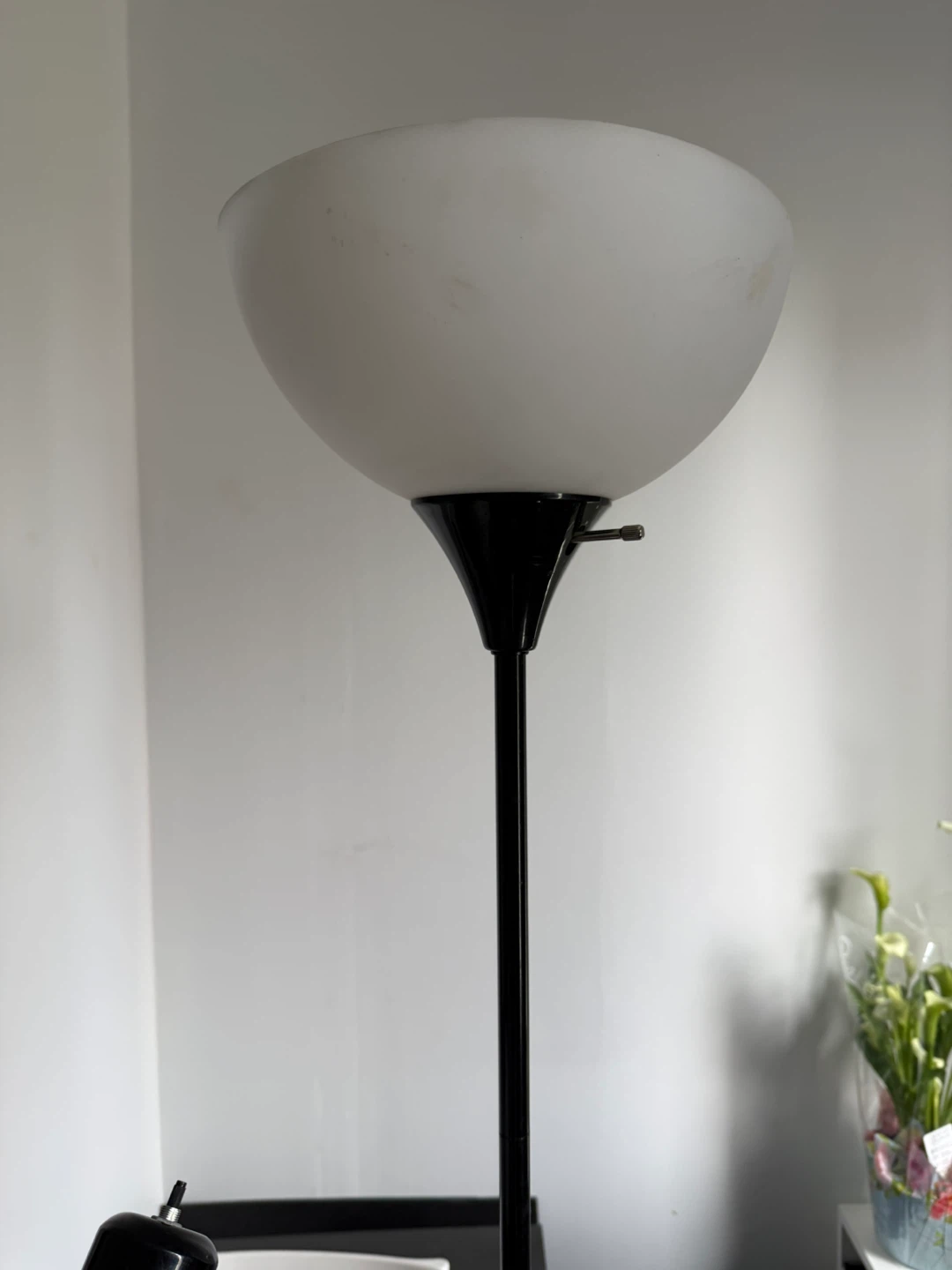 White Floor Lamp with Adjustable Reading Light - photo 3