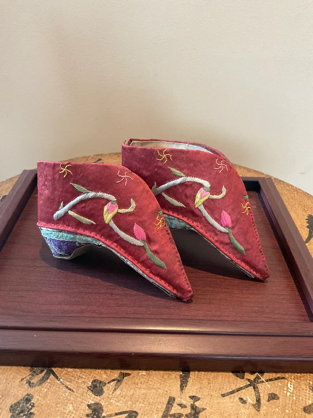 Vintage Chinese Lotus Shoes with Display Case - photo 2