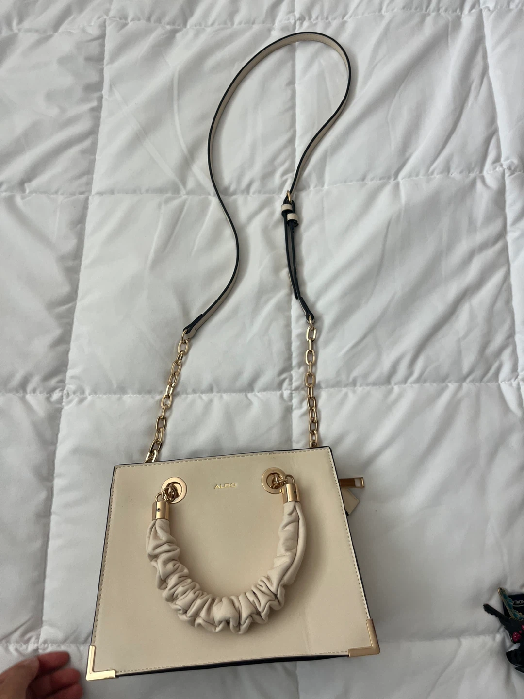 ALDO Cream Handbag with Gold Accents - photo 2