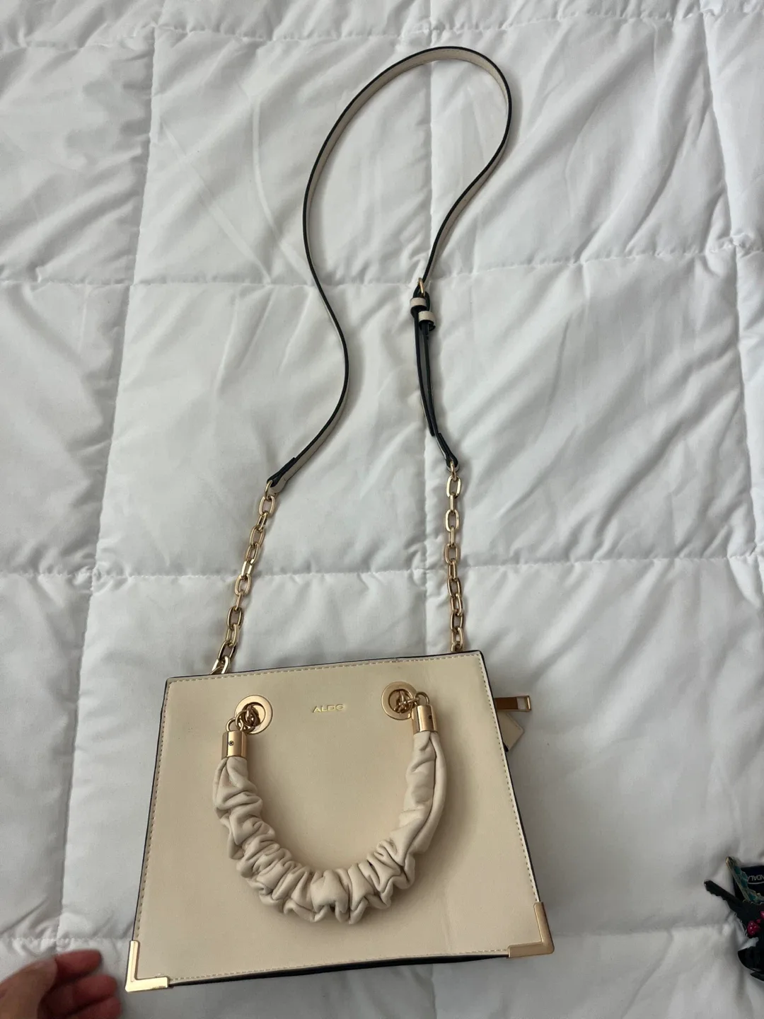 ALDO Cream Handbag with Gold Accents - photo 2