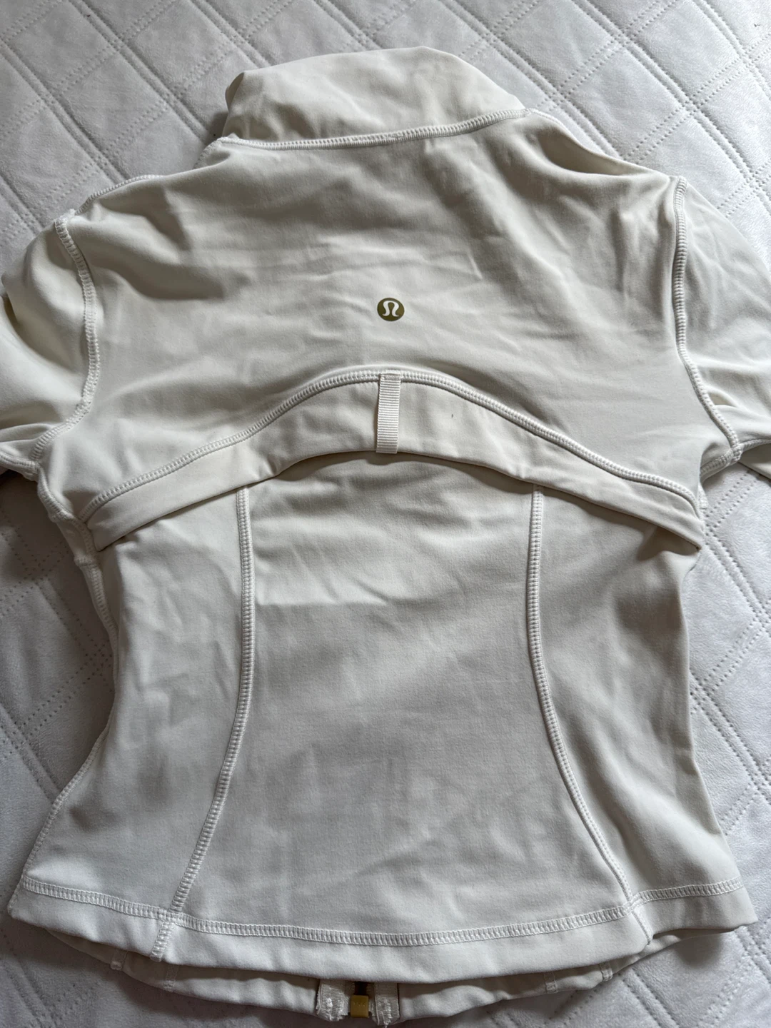 Lululemon Define Cropped Jacket Gold zipper - photo 2