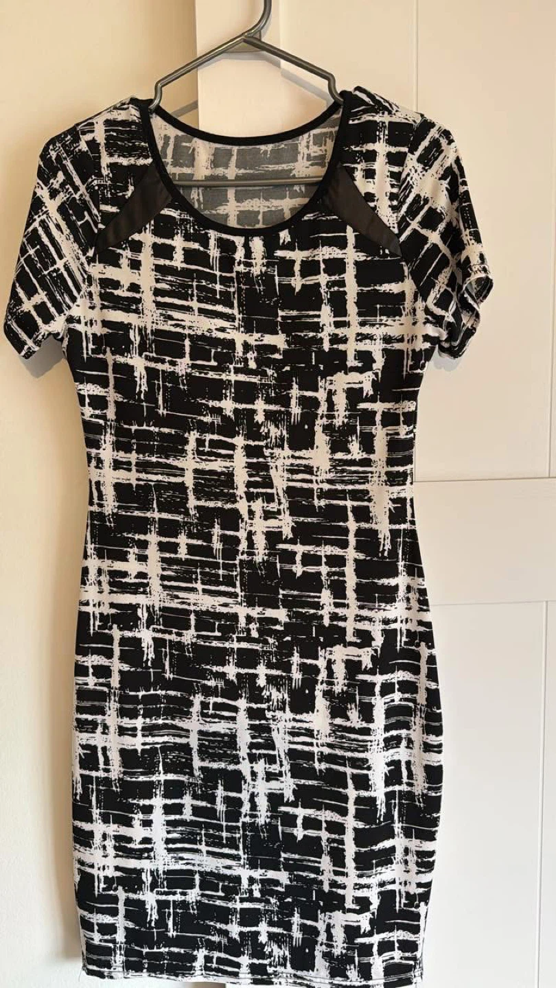 Abstract Print Sheath Dress