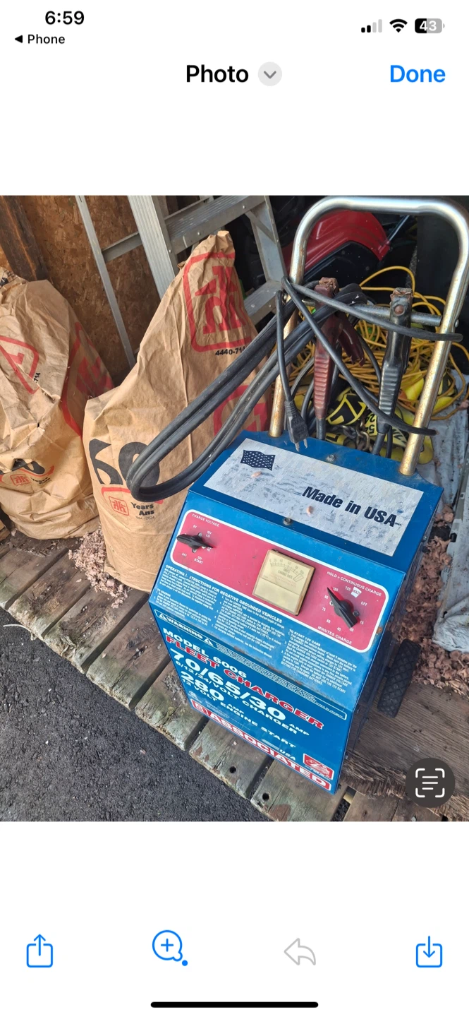 Associated "Model Fleet 6006" 70/65/30 Amp Battery Charger