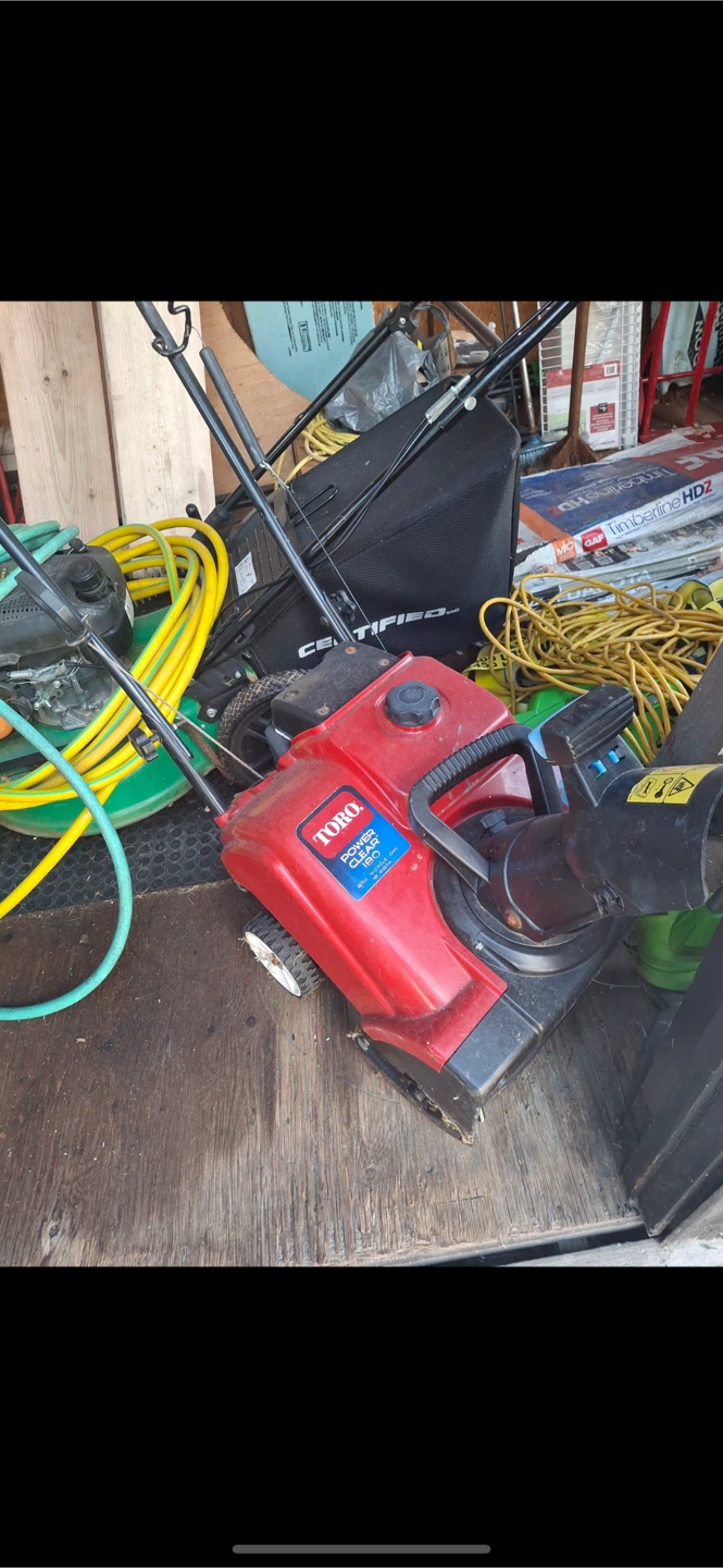 Toro Power Clear 180 Snowblower