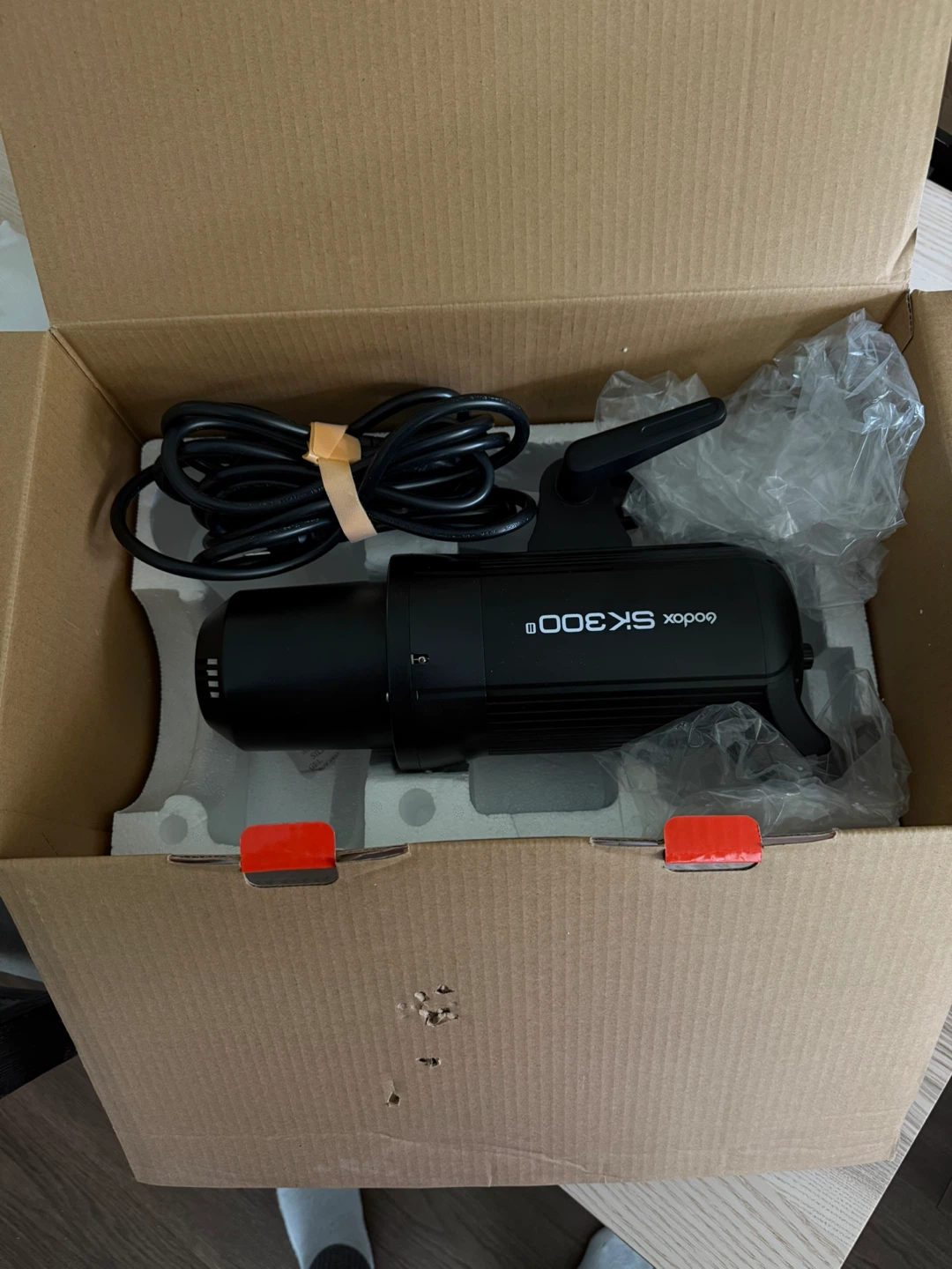 Godox SK300 Studio Strobe Light - photo 2