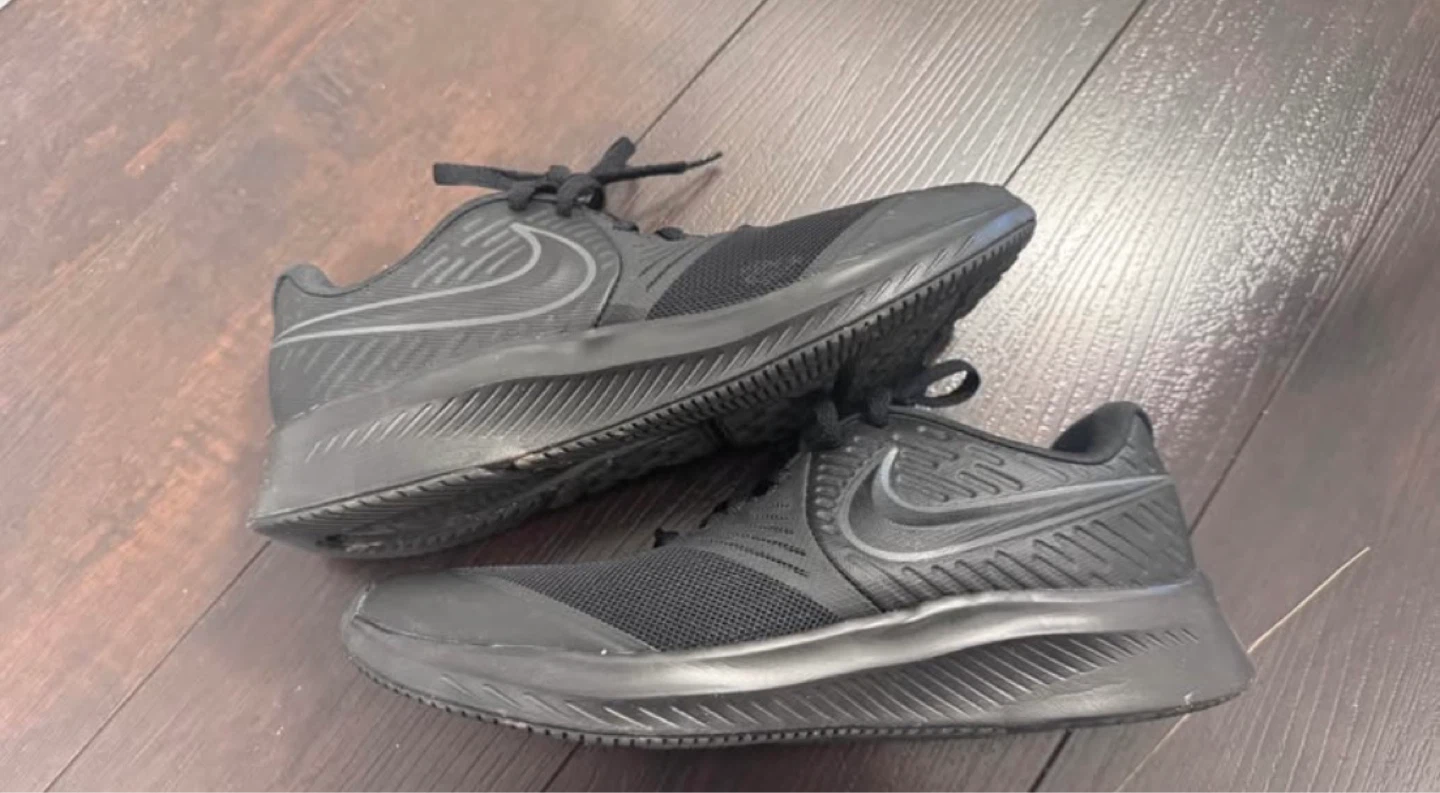 Nike Shoes Black Size 5.5Y - photo 2