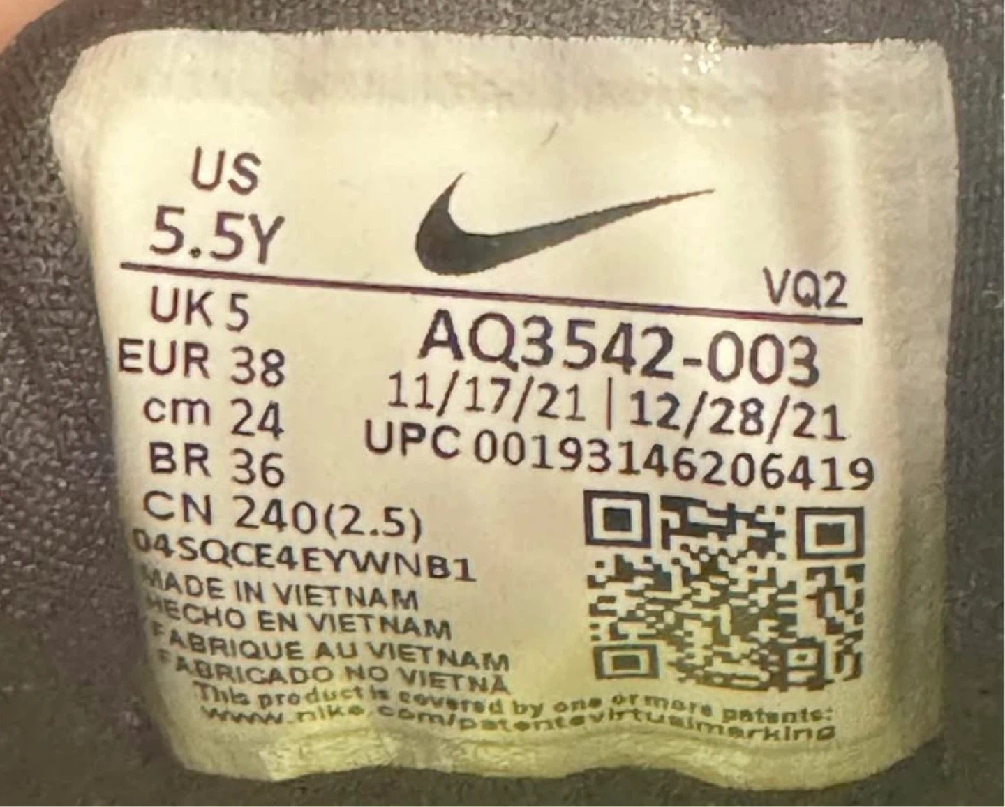 Nike Shoes Black Size 5.5Y - photo 3