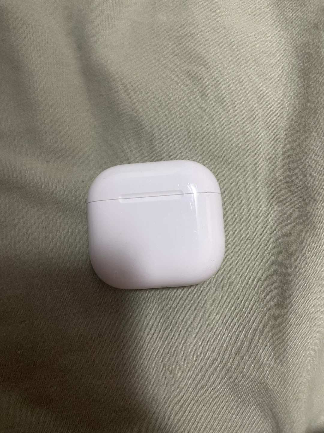 Apple AirPods 4