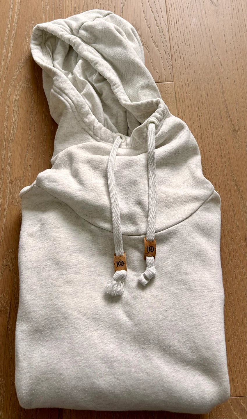 Tentree Women’s Hoodie - Size small- Grey with Graphic Print