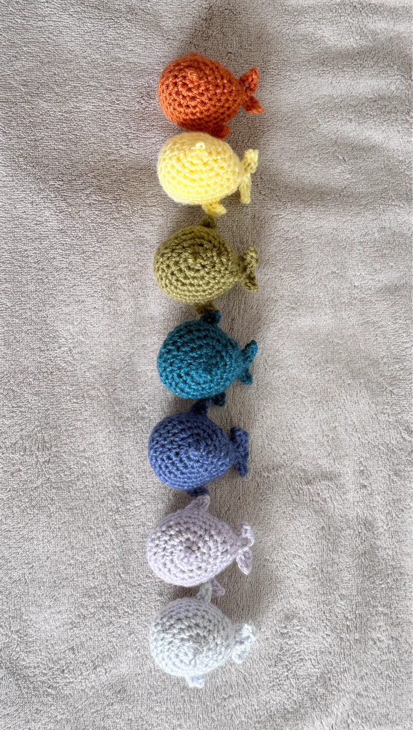 Handmade crochet -whale key chain - photo 3