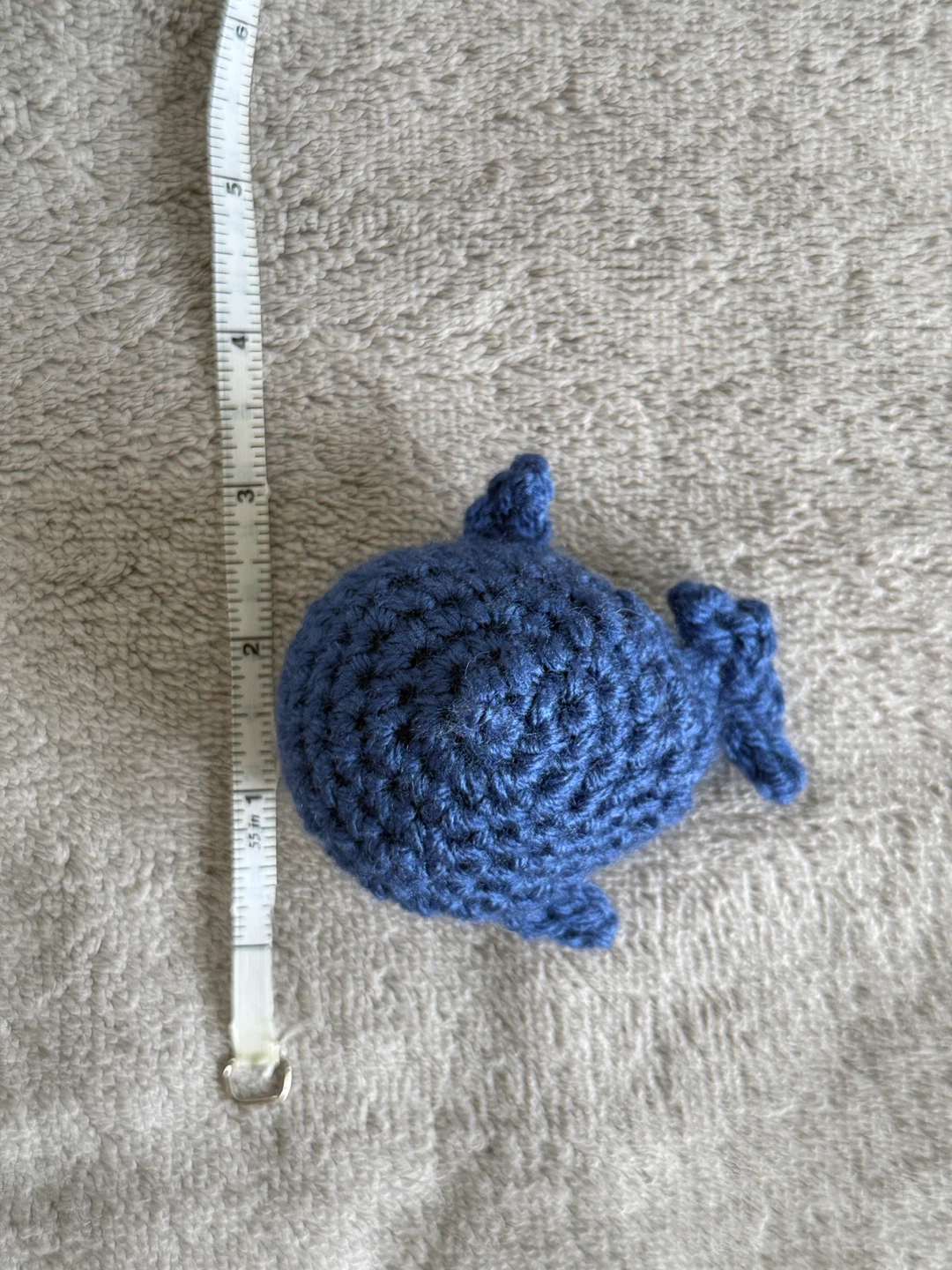 Handmade crochet -whale key chain - photo 5